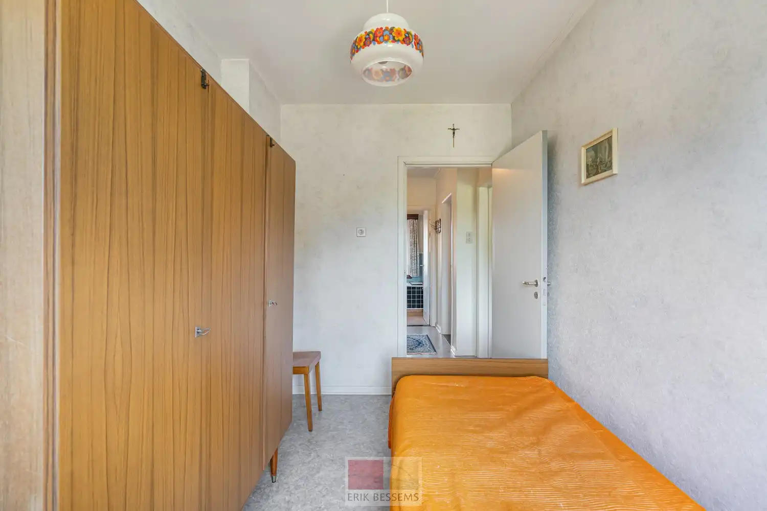 Leuke te renoveren woning met een bewoonbare oppervlakte van ca. 172 m², gelegen op een perceel van 485 m². foto 27
