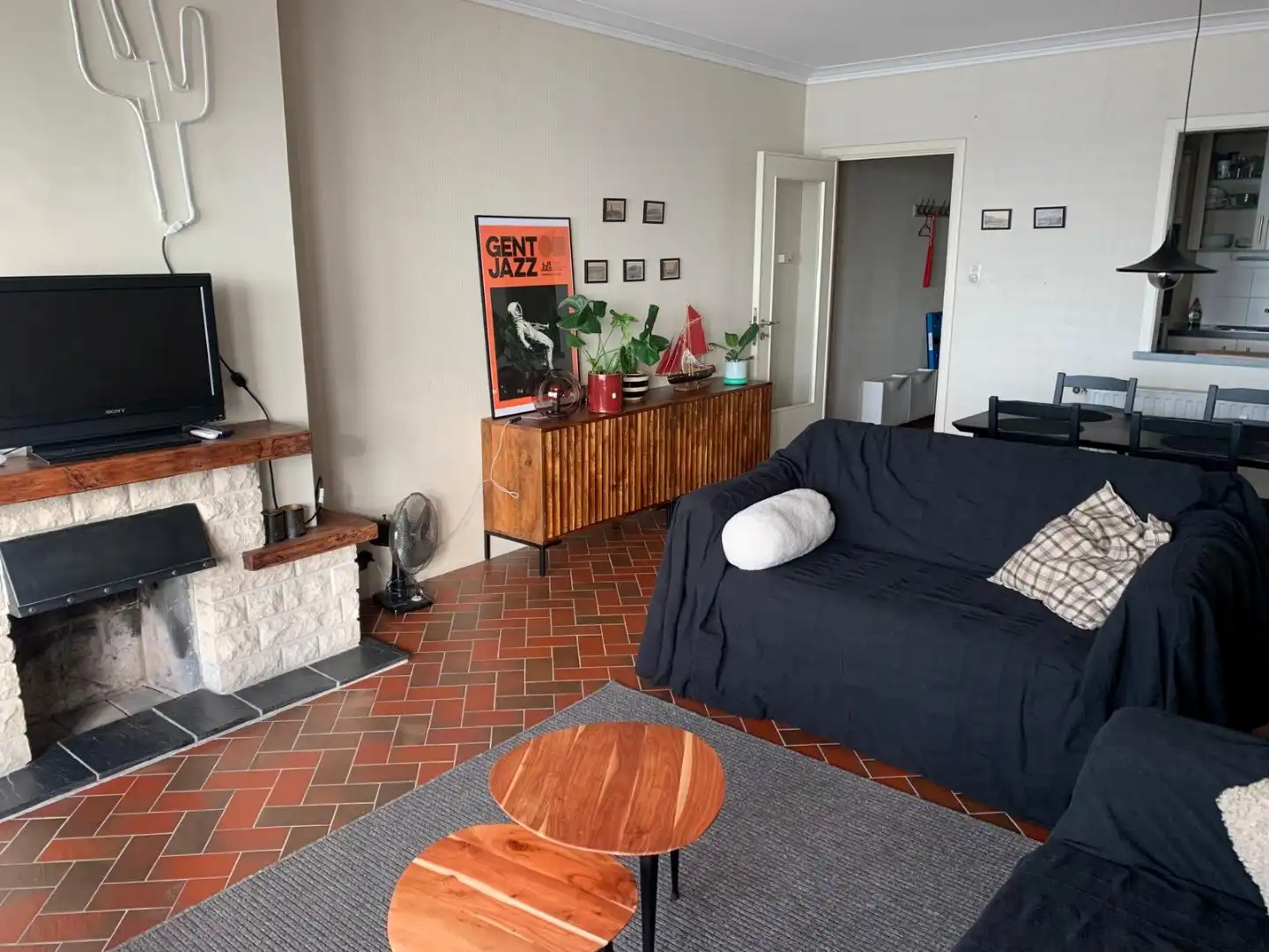 Gemeubeld appartement op zeedijk - frontaal zeezicht foto 2