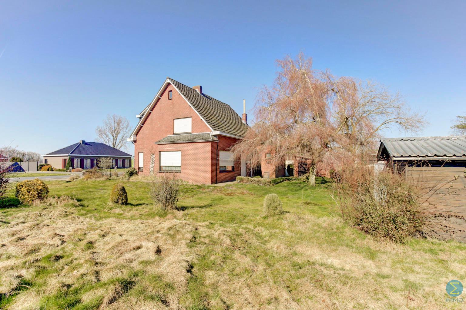 Te renoveren woning met potentieel, 4 ruime slpks op 898m² foto 25