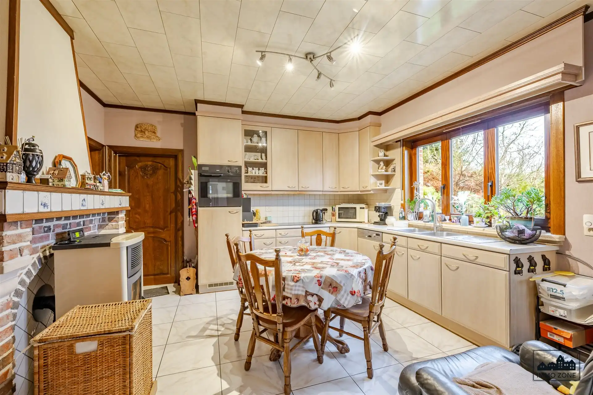 Zeer ruime halfopen bebouwing nabij de Durme foto 8