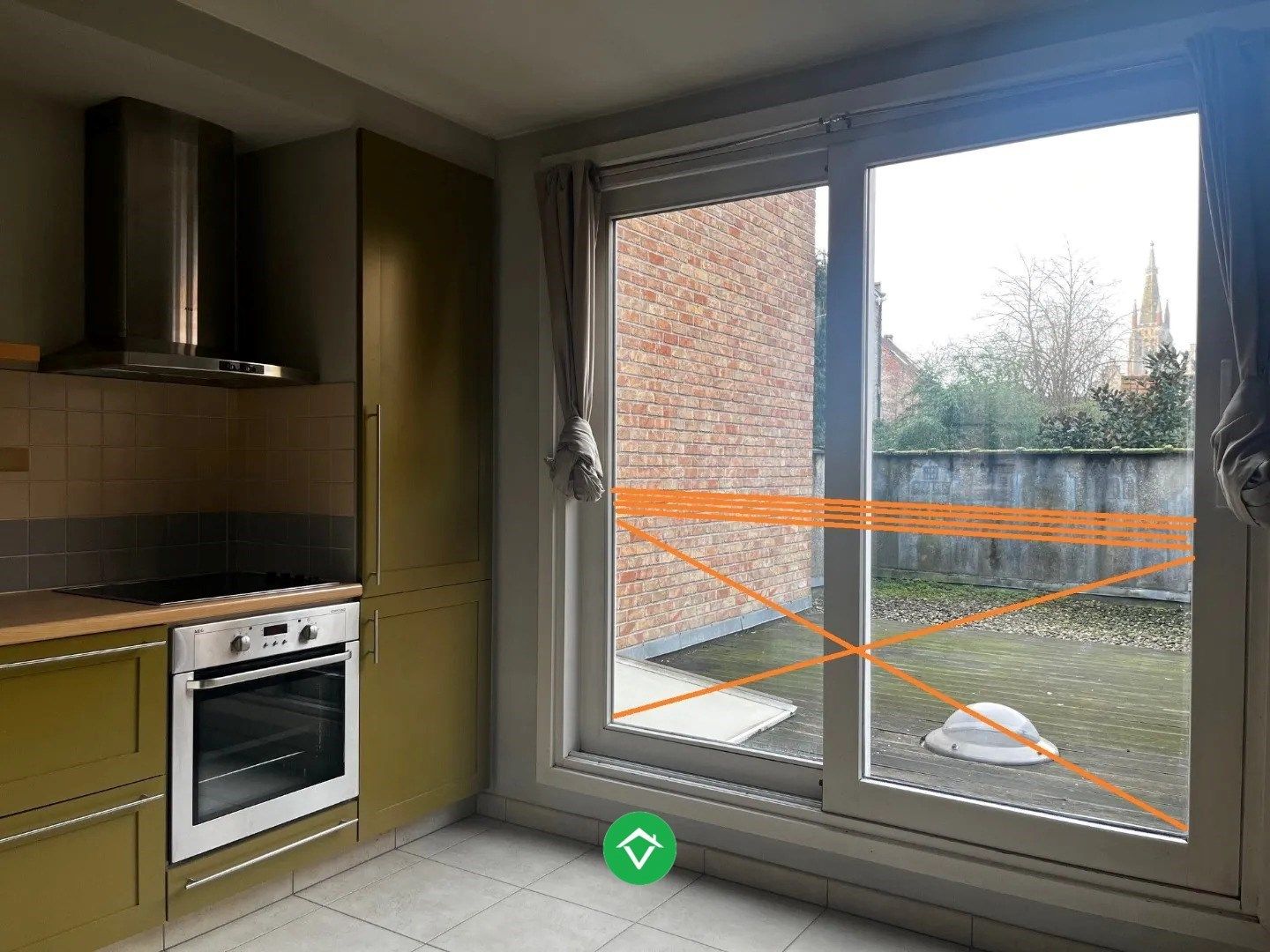 Tof en welgelegen duplex-appartement met boventerras, open zicht op OLV-kerk foto 14