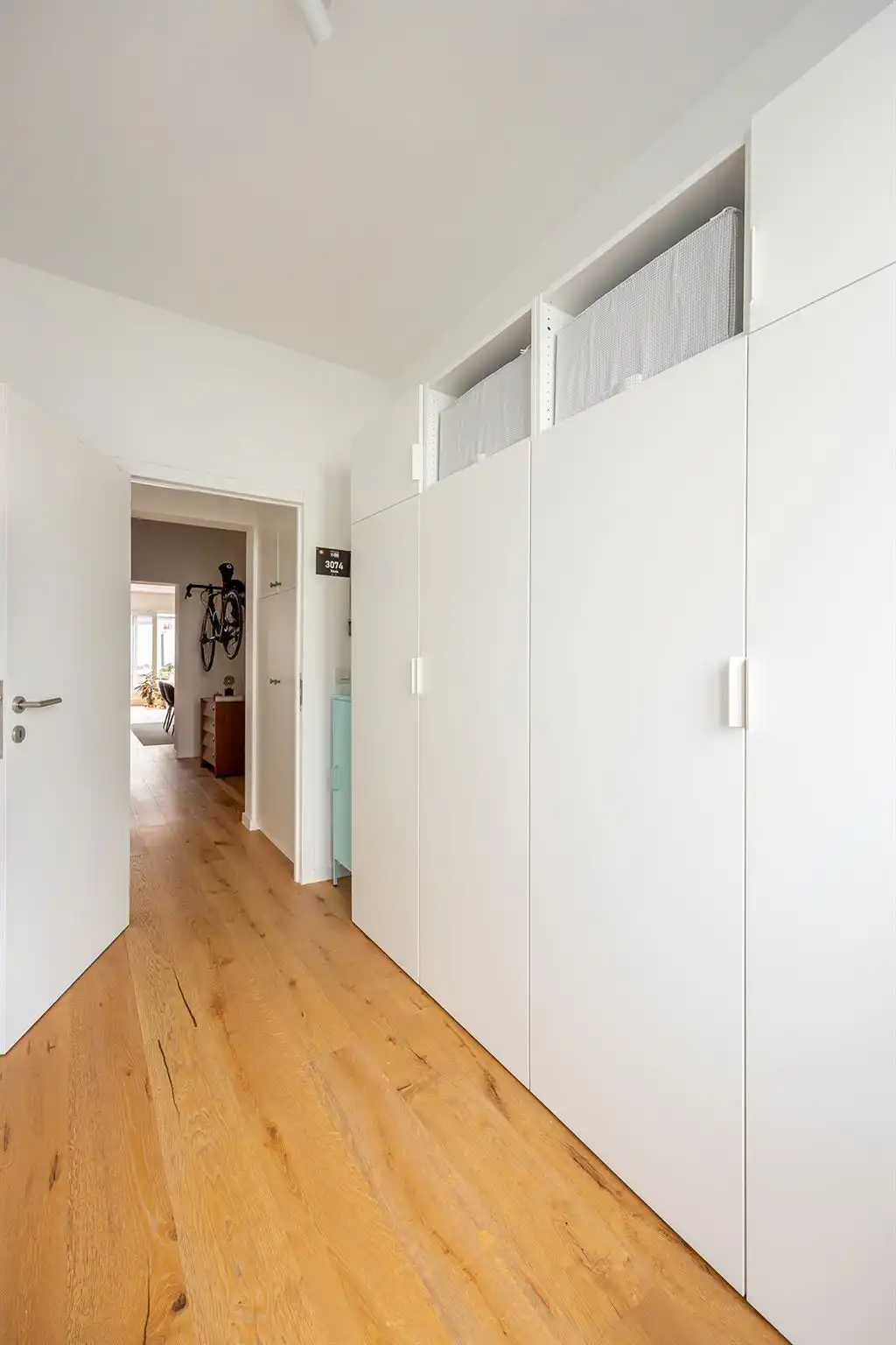 Gerenoveerd gelijkvloers appartement met terras foto 10