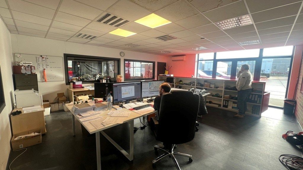 Strategisch gelegen magazijn met kantoor te huur in Merelbeke-Melle foto 13