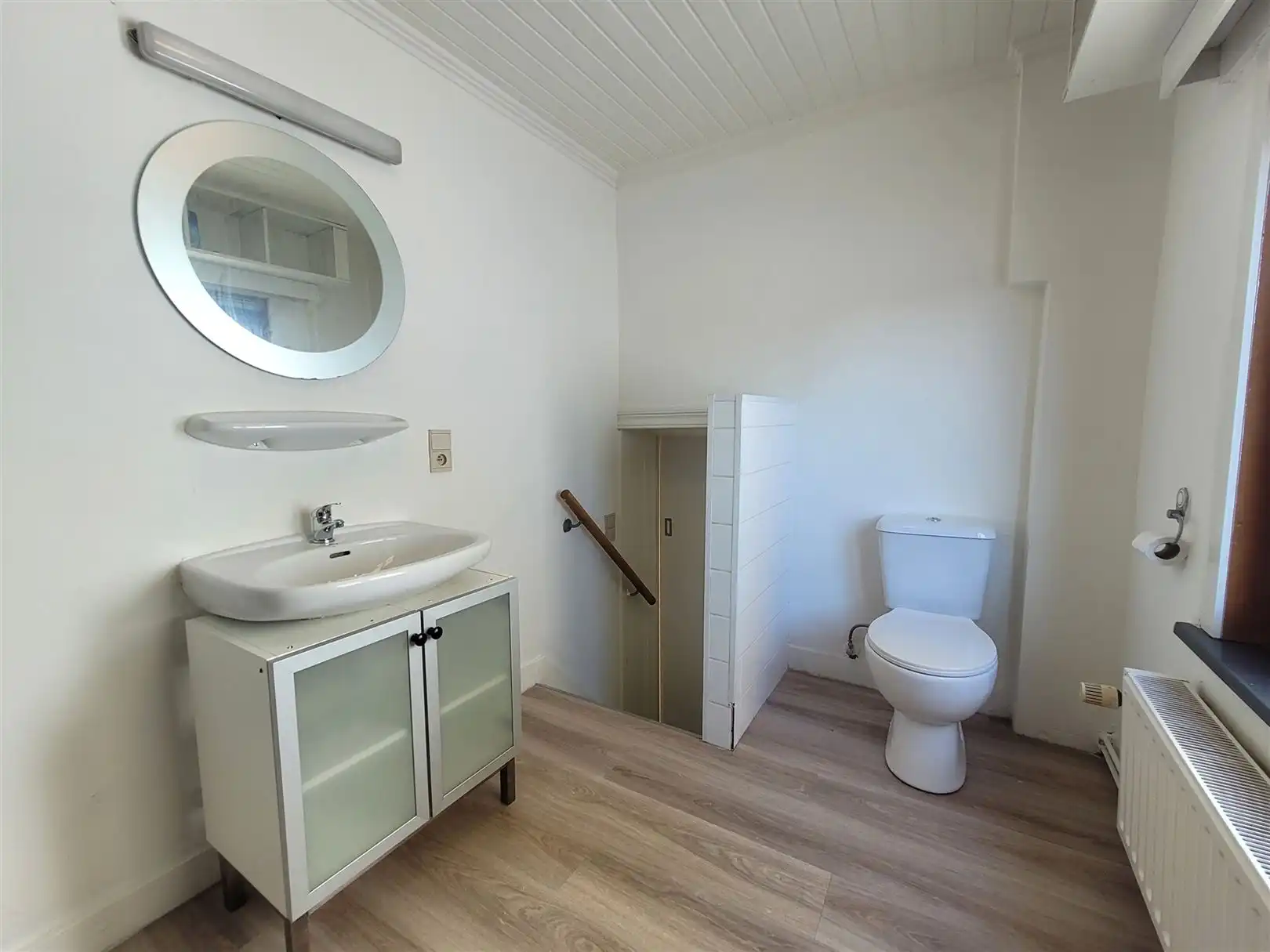 Gerenoveerde woning met zonnige tuin foto 13