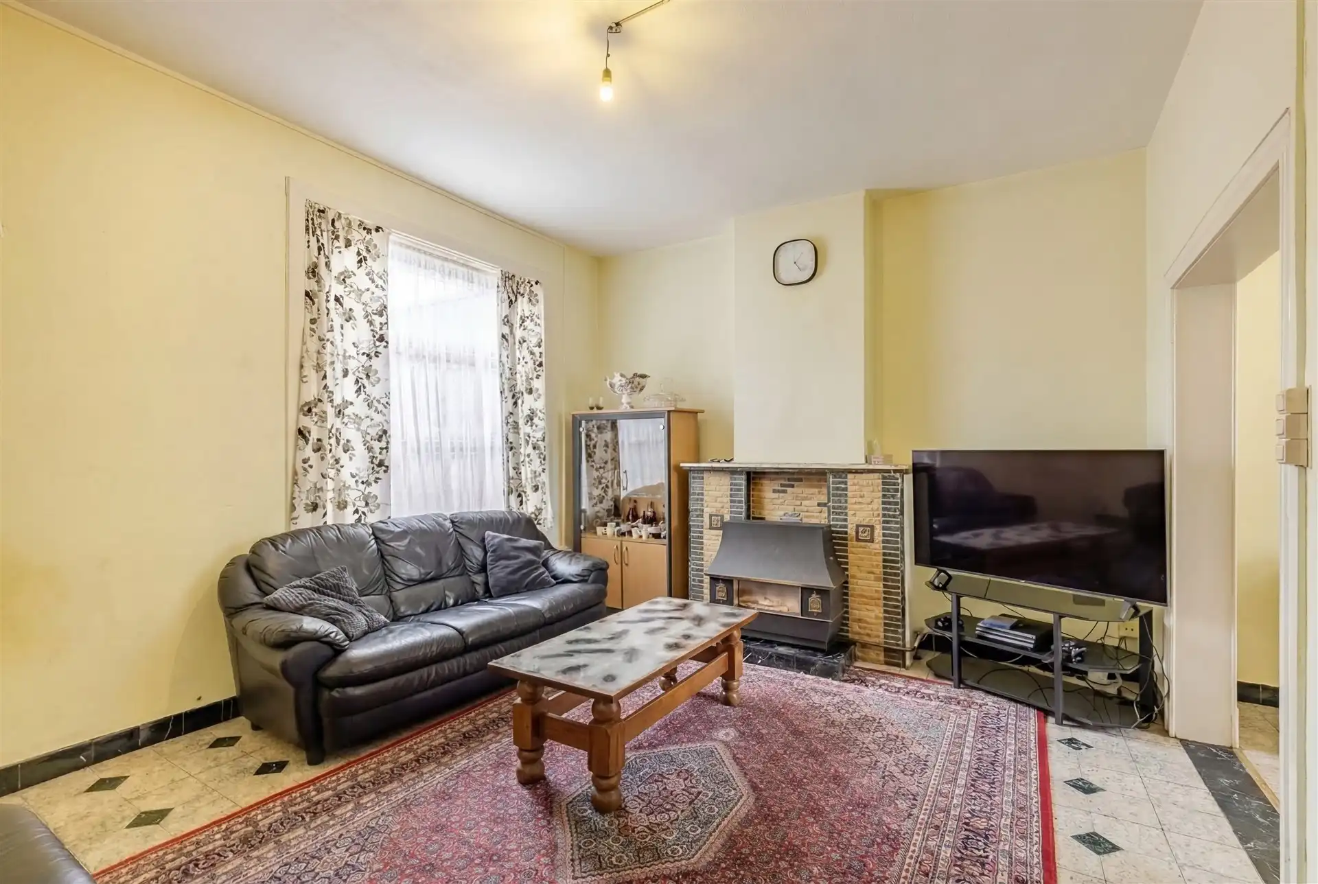 Op te frissen woning met 3 slks en tuin foto 4