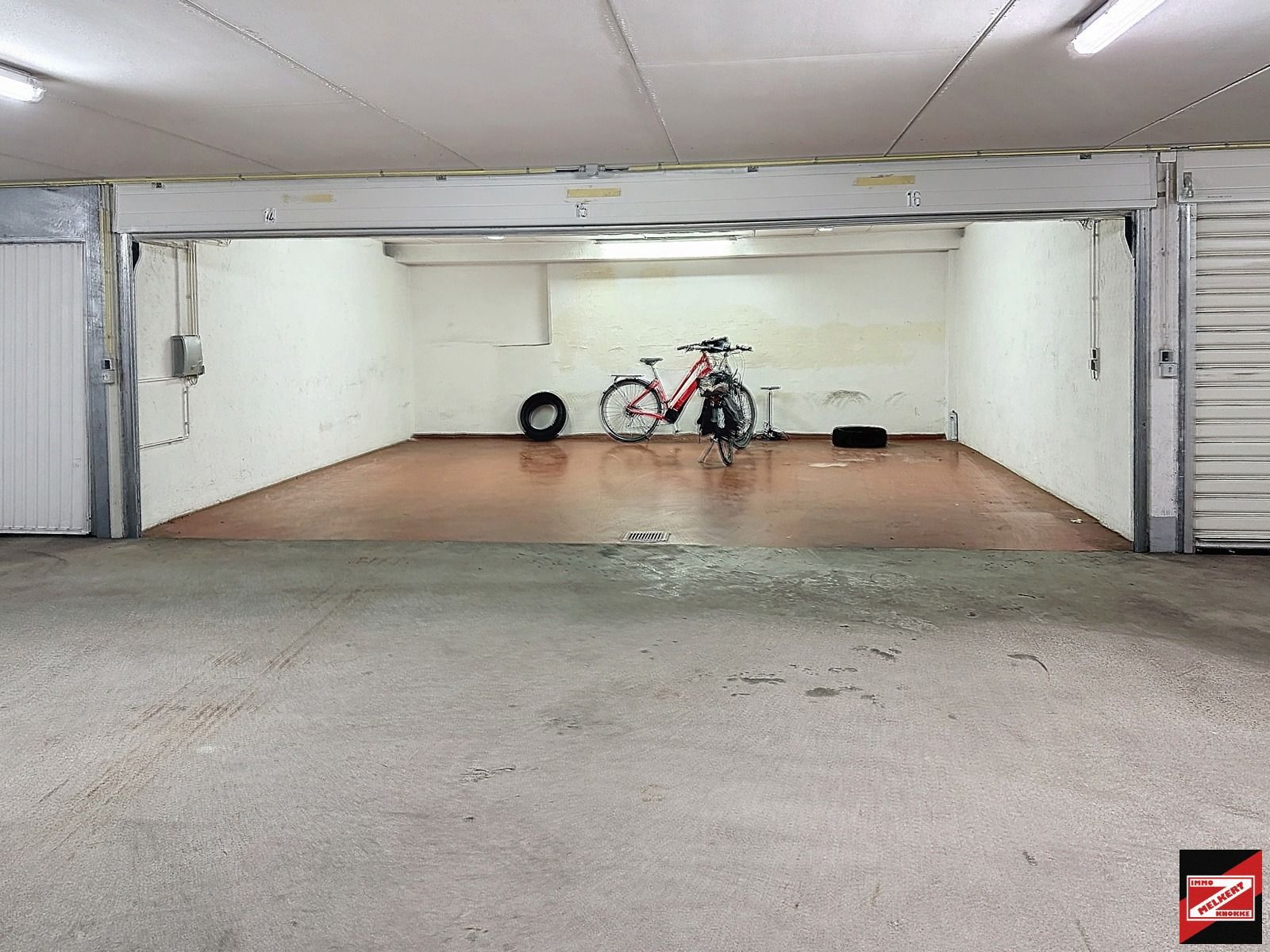 Garage te koop foto 4