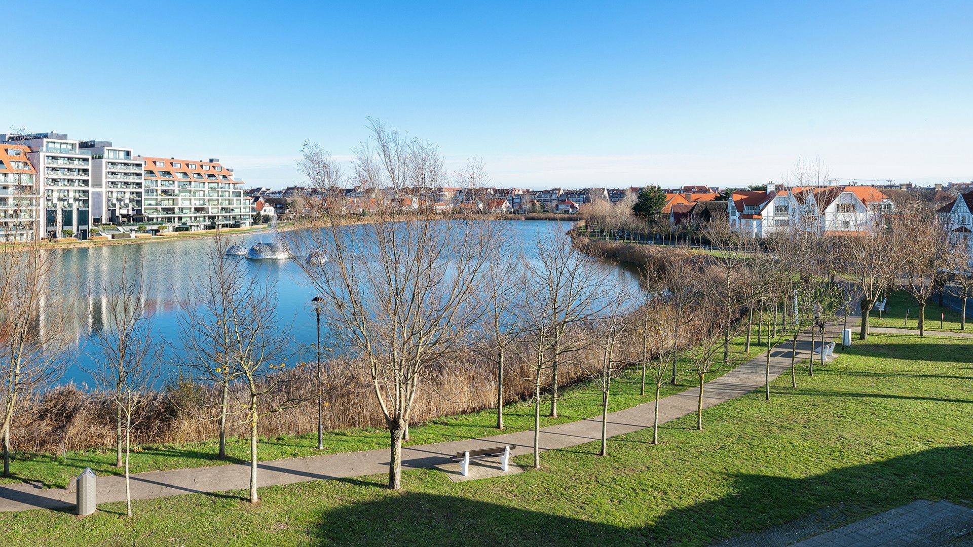 Hoekappartement met zicht op het Zegemeer en 3 slaapkamers. foto 17
