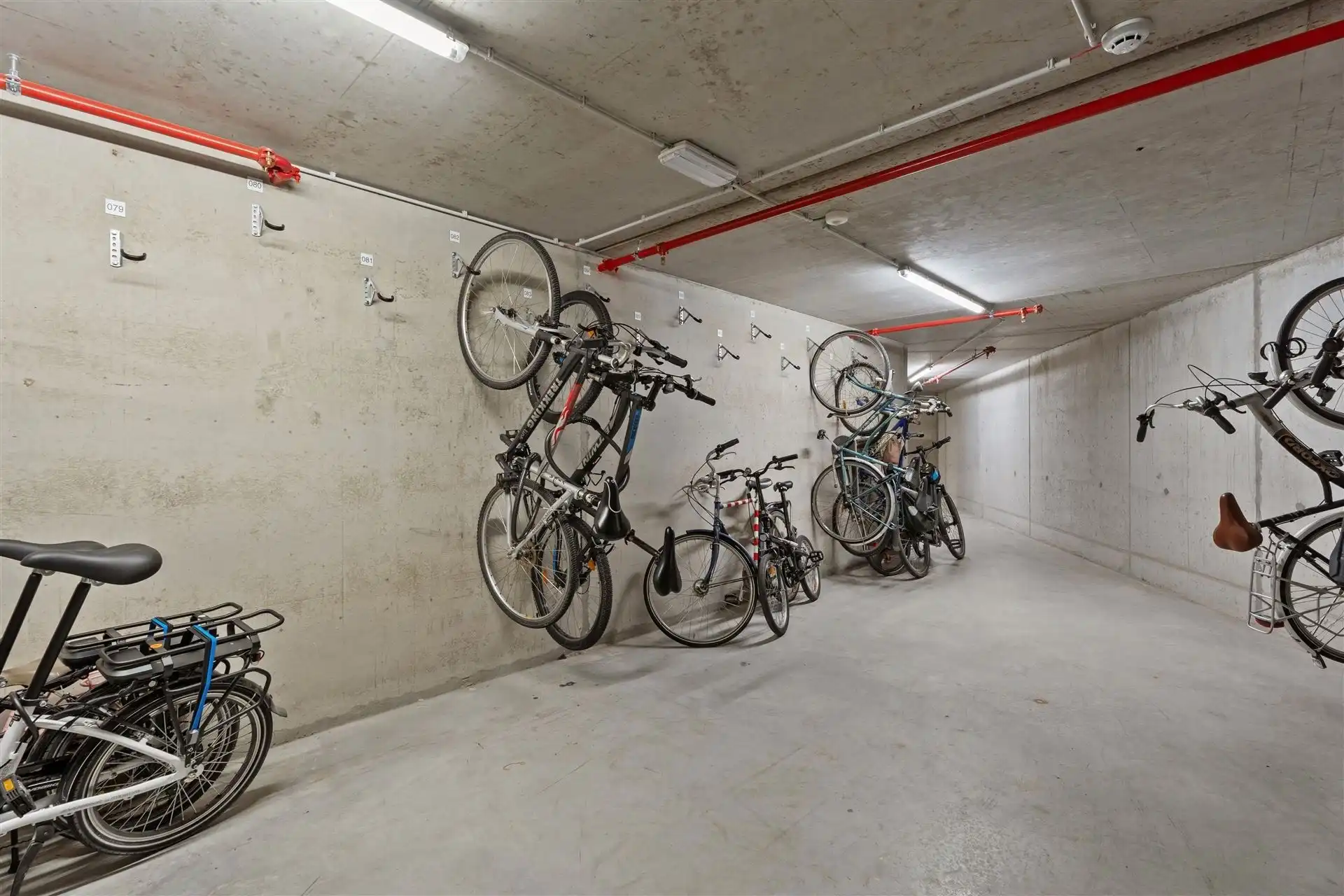 ZUIDGERICHT TERRAS / MODERN foto 31