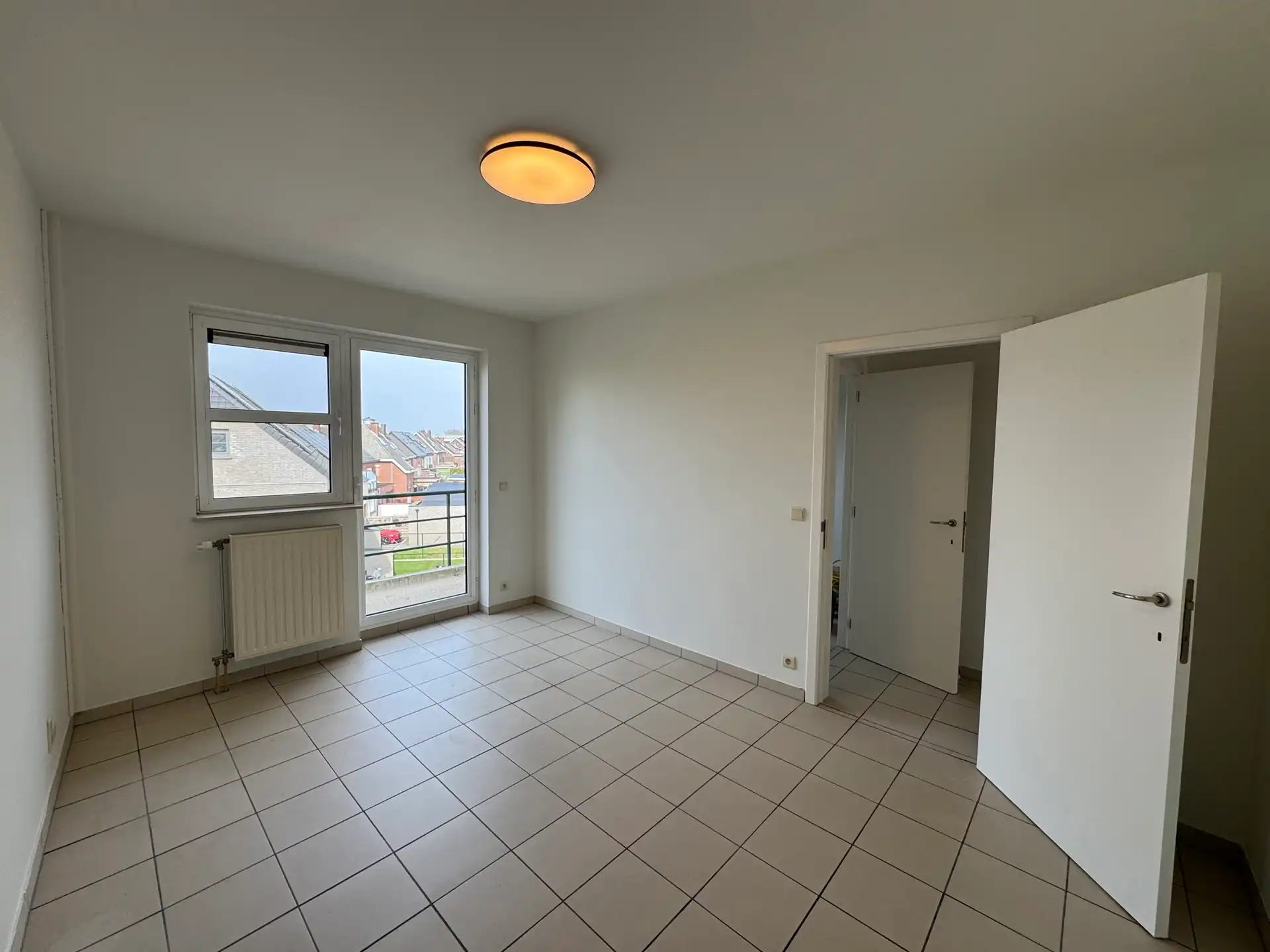 Instapklaar 2slpk appartement met staanplaats in Willebroek foto 7