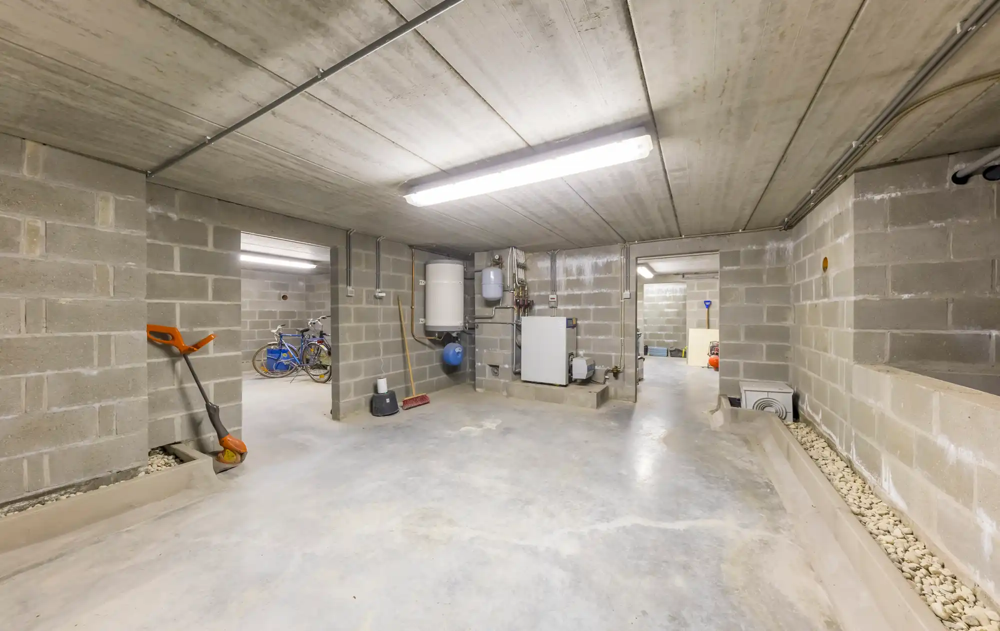 TE KOOP: Zeer goed onderhouden vrijstaande woning met inpandige garage te Houthalen-Helchteren foto 12