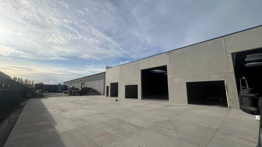 Nieuwbouw loods te huur in Lokeren foto 5