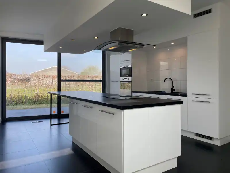 Verzorgde villa met 3 slaapkamers - 2 terrassen - Dubbele foto 3