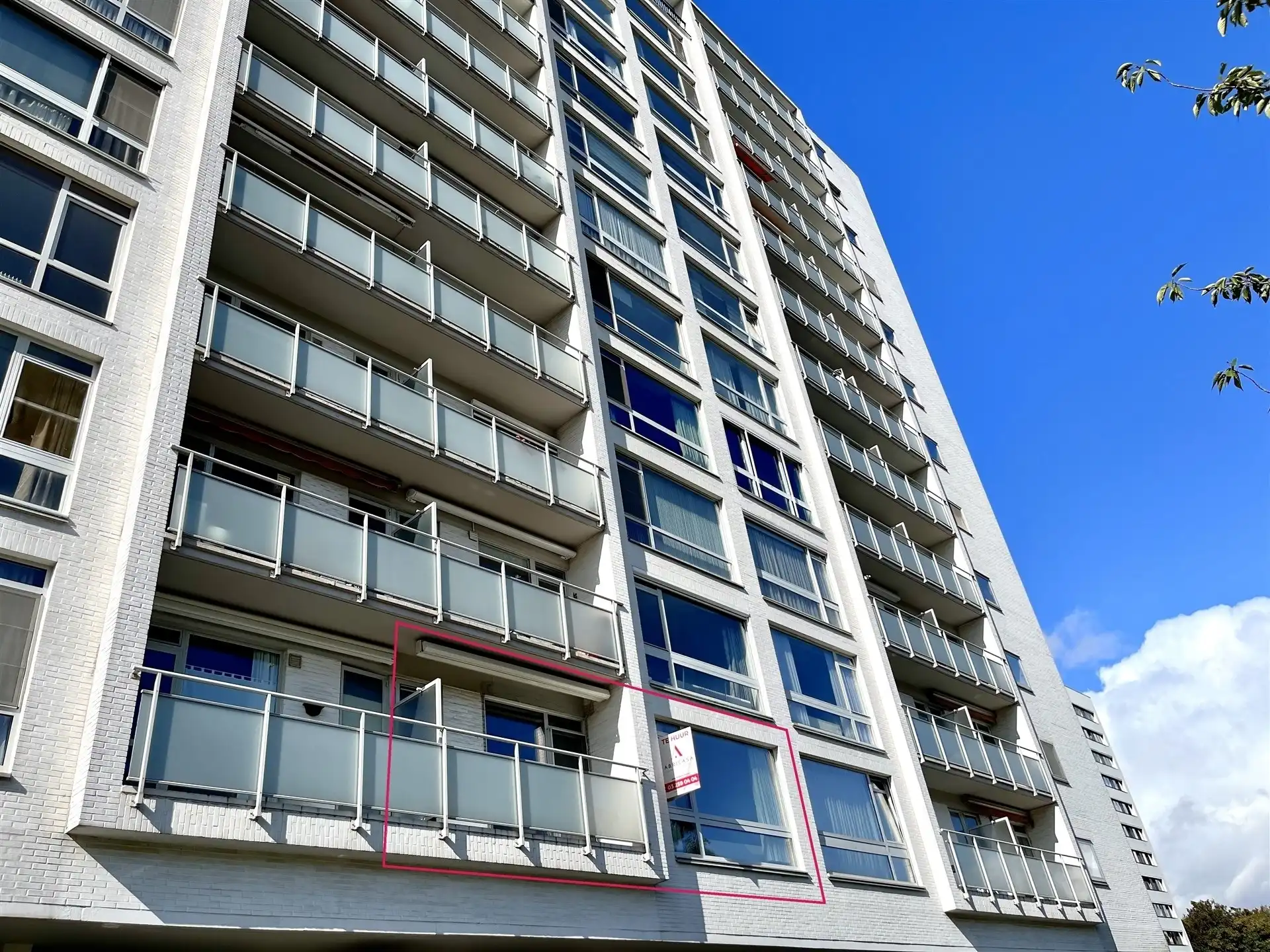Ruim appartement met 3 slaapkamers! foto 16
