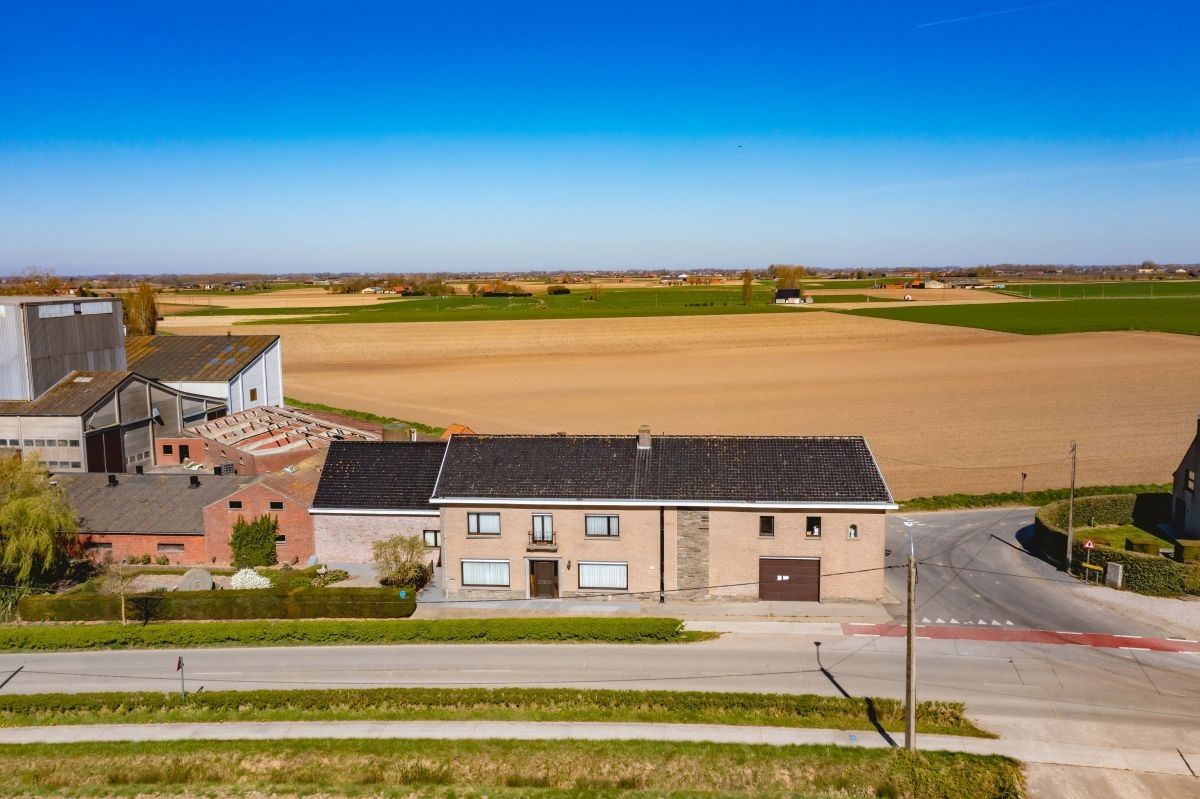 Hoeve met veevoederfabriek te koop te Poperinge (Watou) foto 5