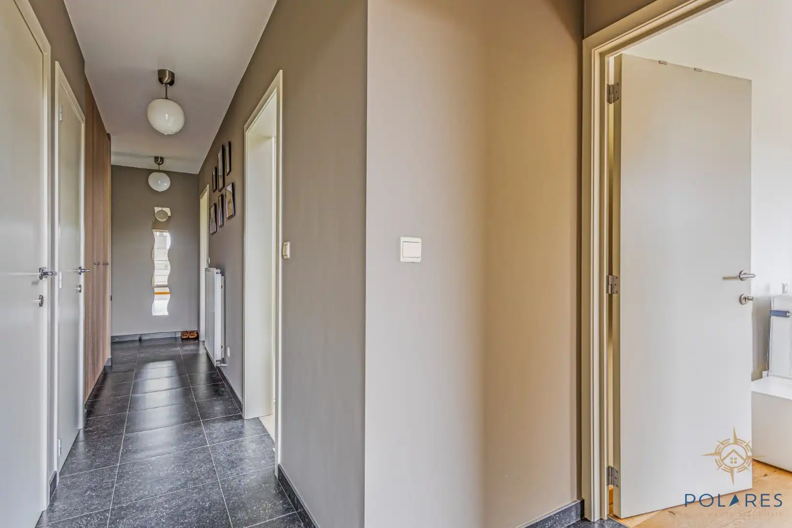 Exclusieve penthouse met groot dakterras en parkeerplaats!  foto 14