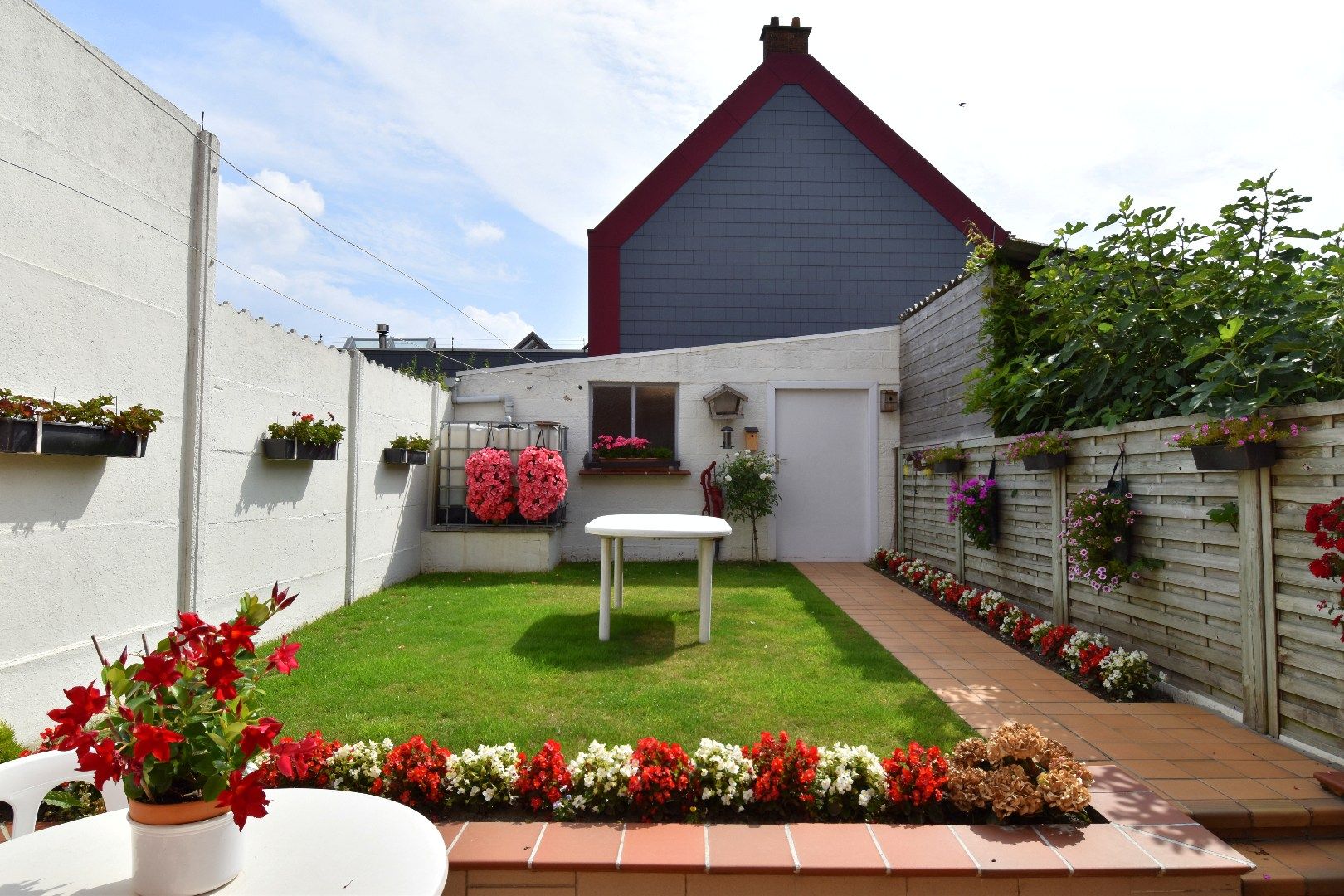  Rijwoning met 3 slaapkamers, garage en tuin te koop in Gullegem foto 16