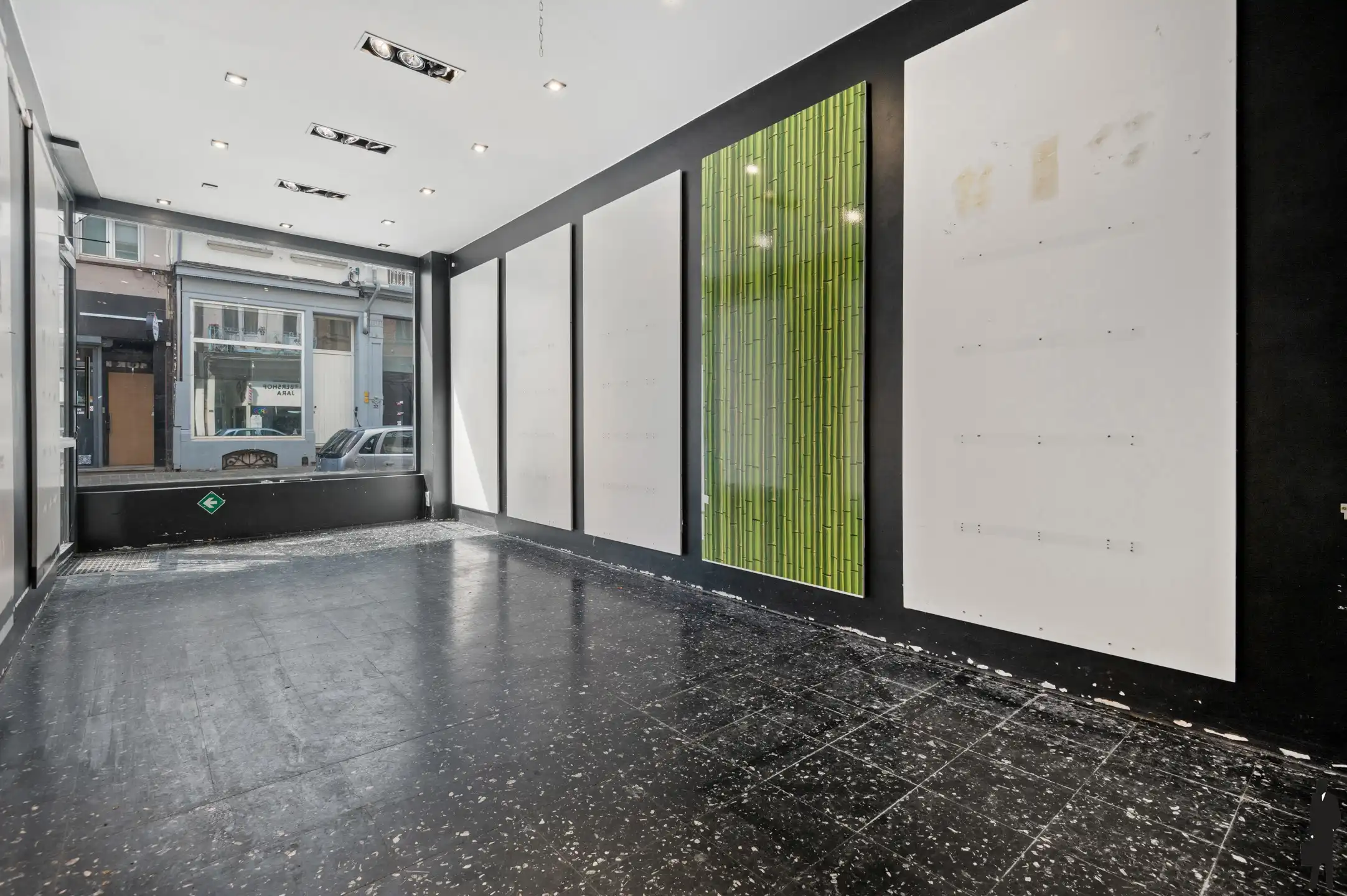 Riant opbrengsteigendom met handelsgelijkvloers en vier verdiepingen foto 5