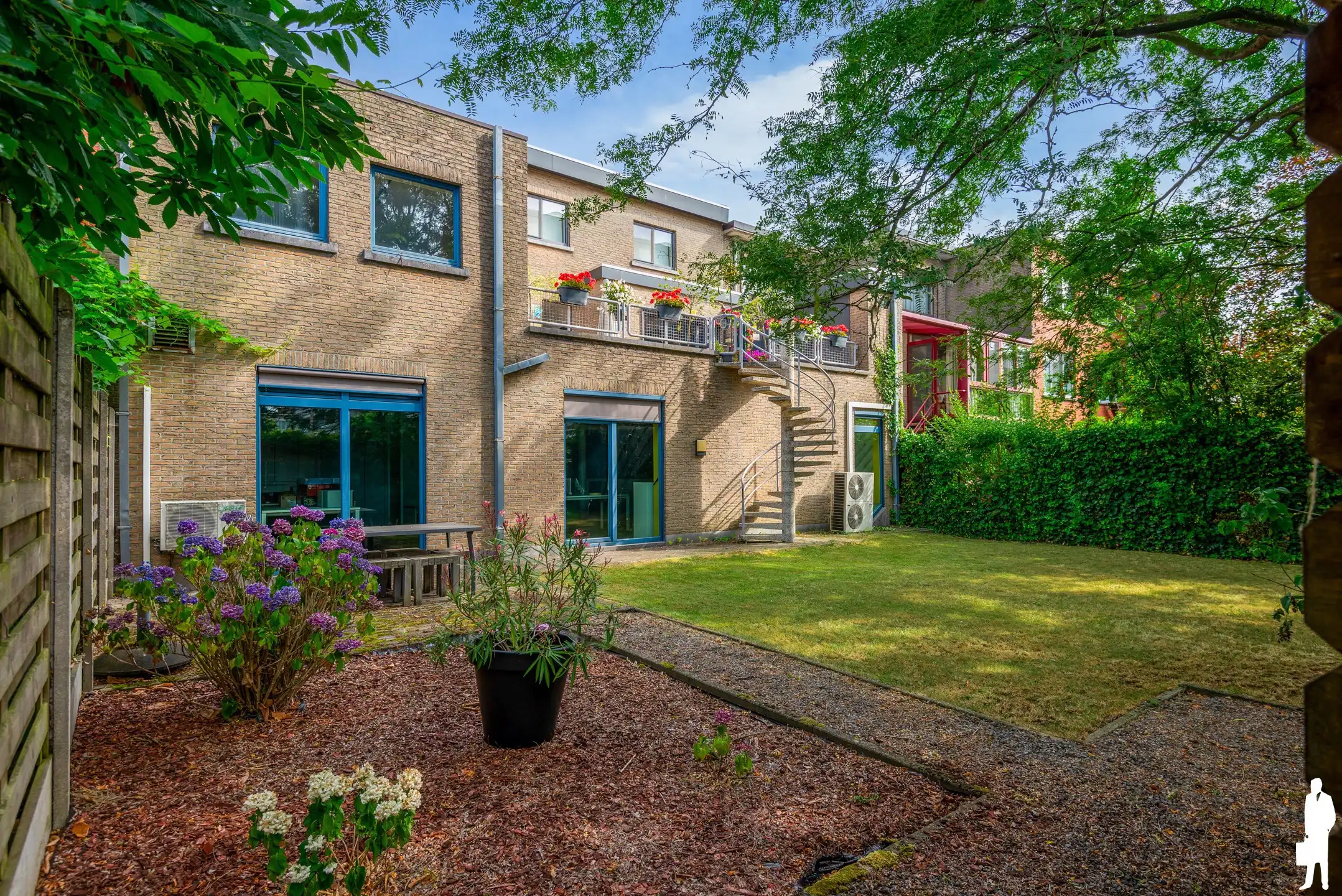 Ruim duplex app met 5 slpks, terras + privatieve tuin foto 16