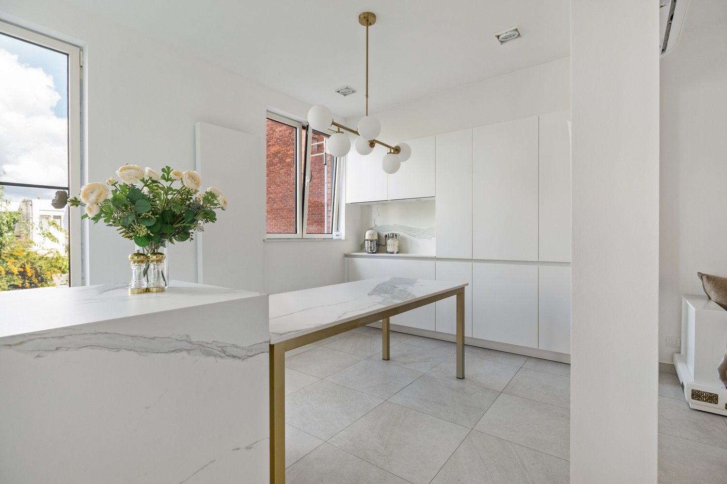 Gerenoveerde bel-étage met 4 slaapkamers en tuin in Borgerhout. foto 7