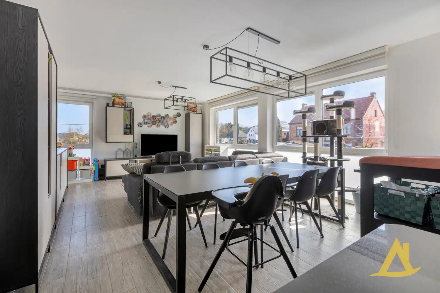 LUXUEUS, ENERGIEZUINIG APPARTEMENT MET 5 SLAAPKAMERS TE SCHAFFEN! foto 7