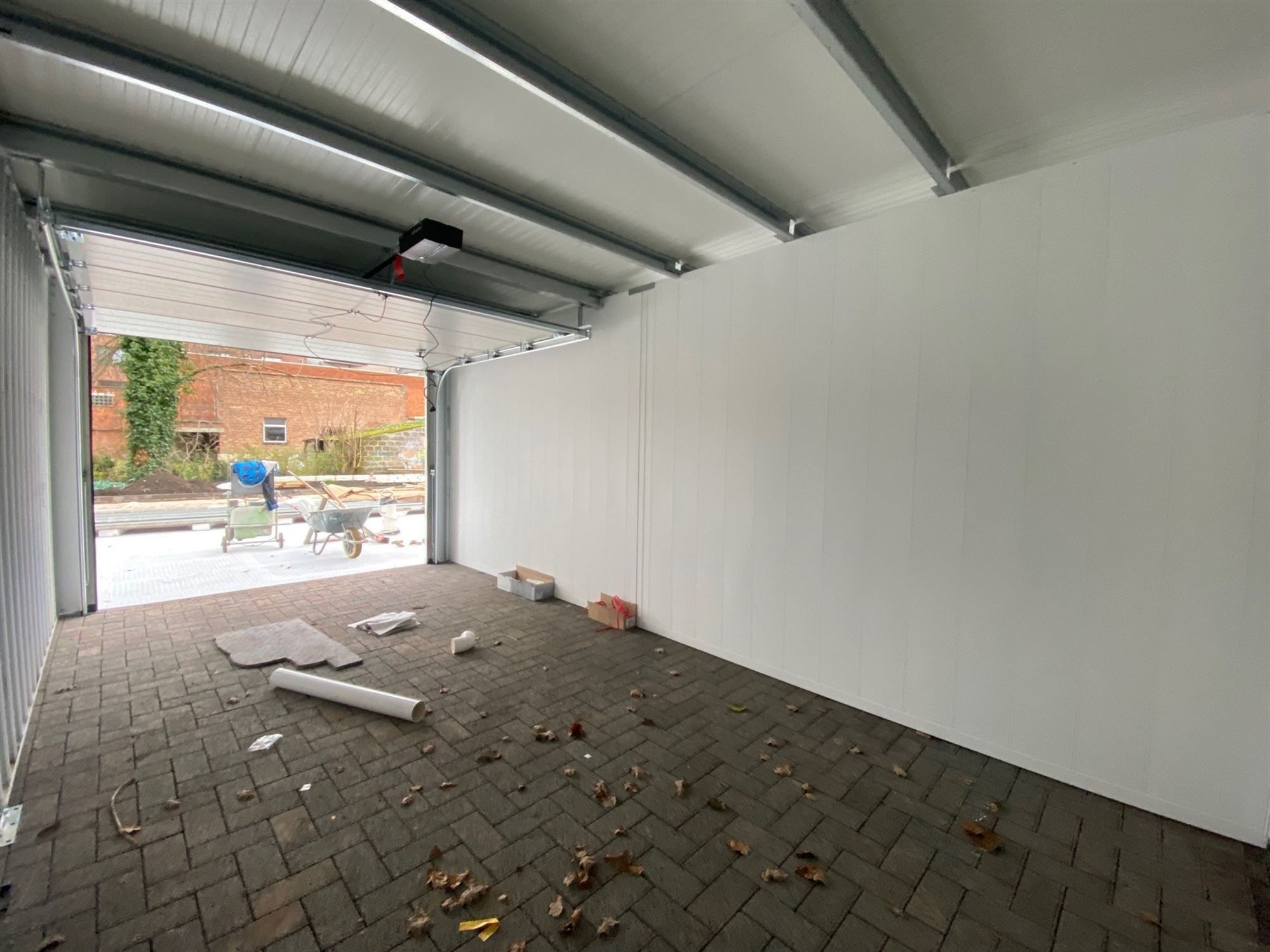 Bovengrondse garagebox in centrum  Evergem  foto 2