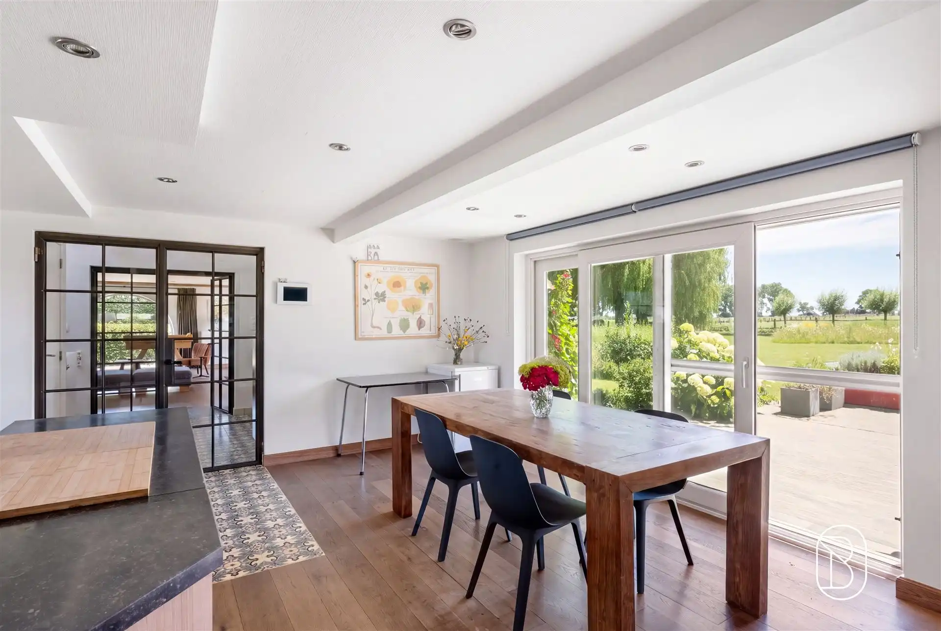 Landhuis + bijgebouw, met zwembad en privacy op 5.329 m². foto 21