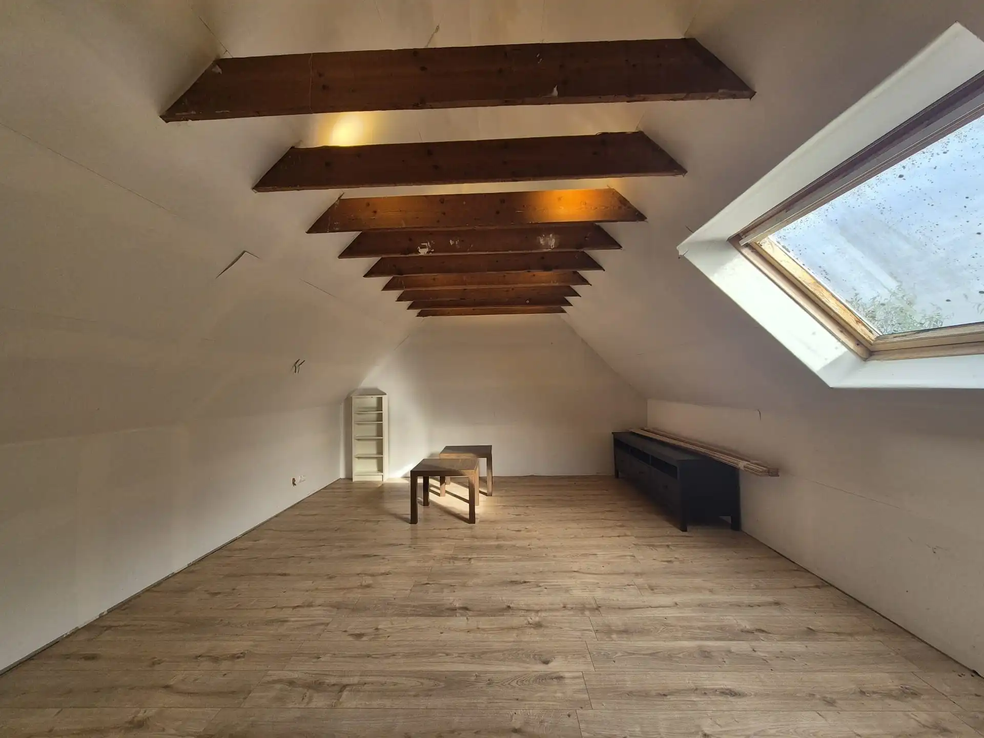 Karaktervolle open bebouwing met ruime tuin, op een vlot bereikbare locatie. foto 27