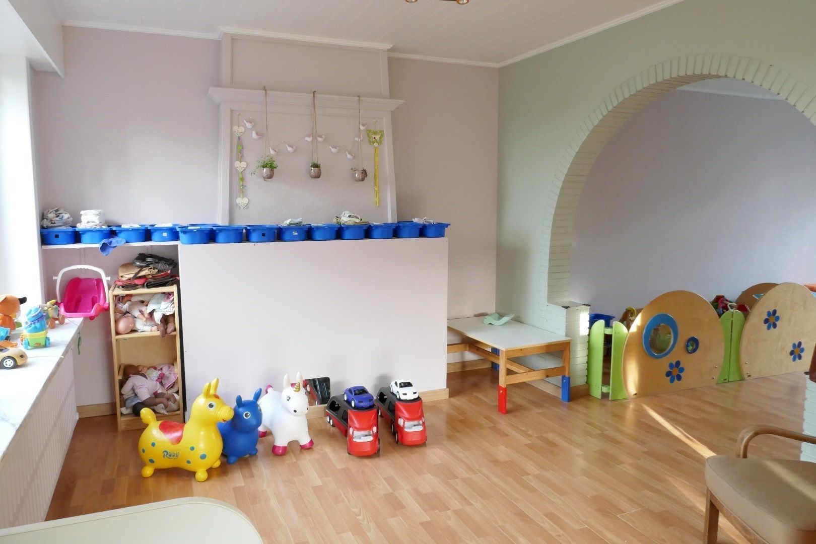 Verder te vernieuwen open bebouwing met mogelijkheid tot zes kamers, parking en tuin te Baliebrugge. foto 6