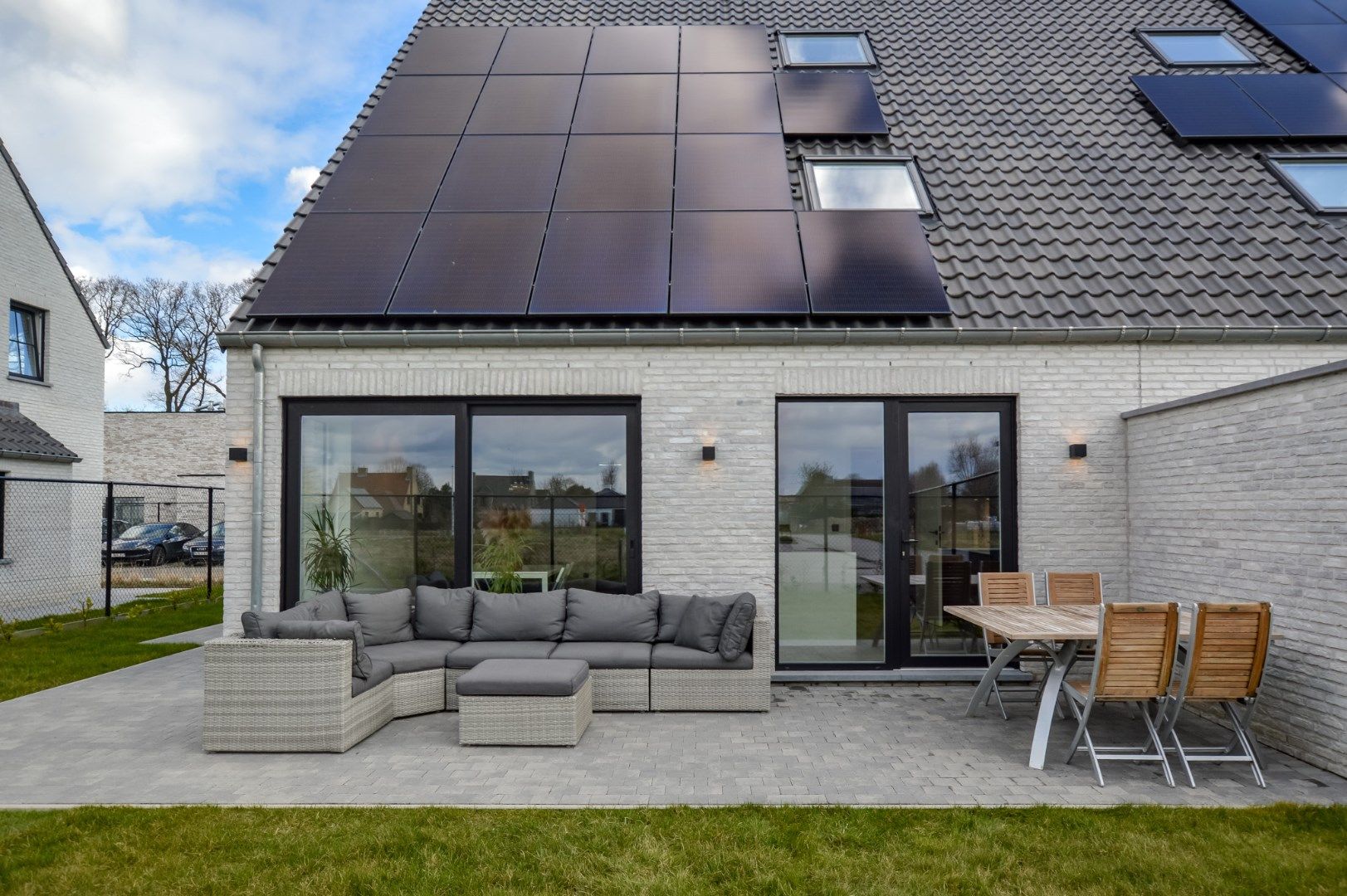 Instapklare halfopen nieuwbouwwoning te Varsenare! foto 22