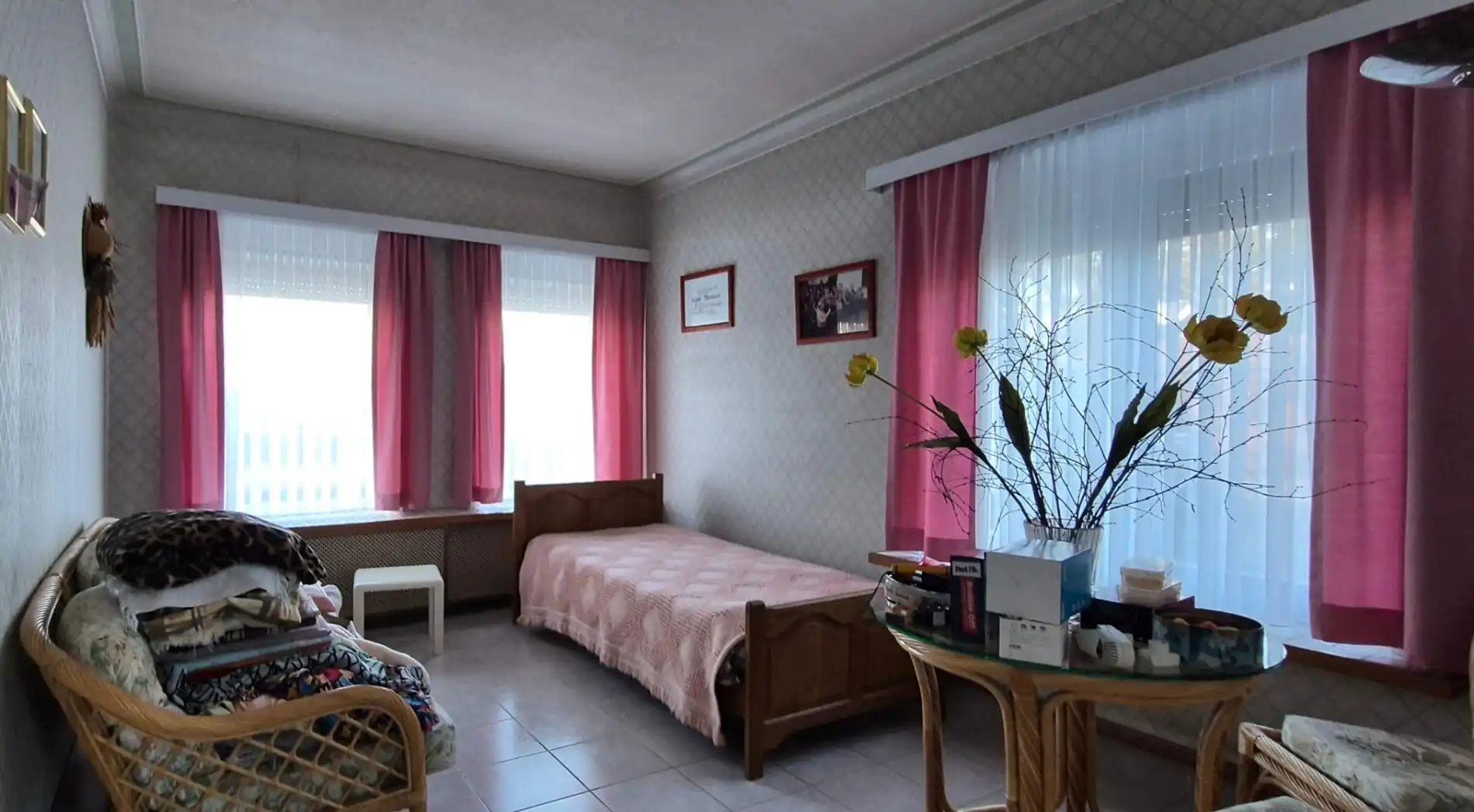 Woning en/of handel op zeer interessante hoek foto 9