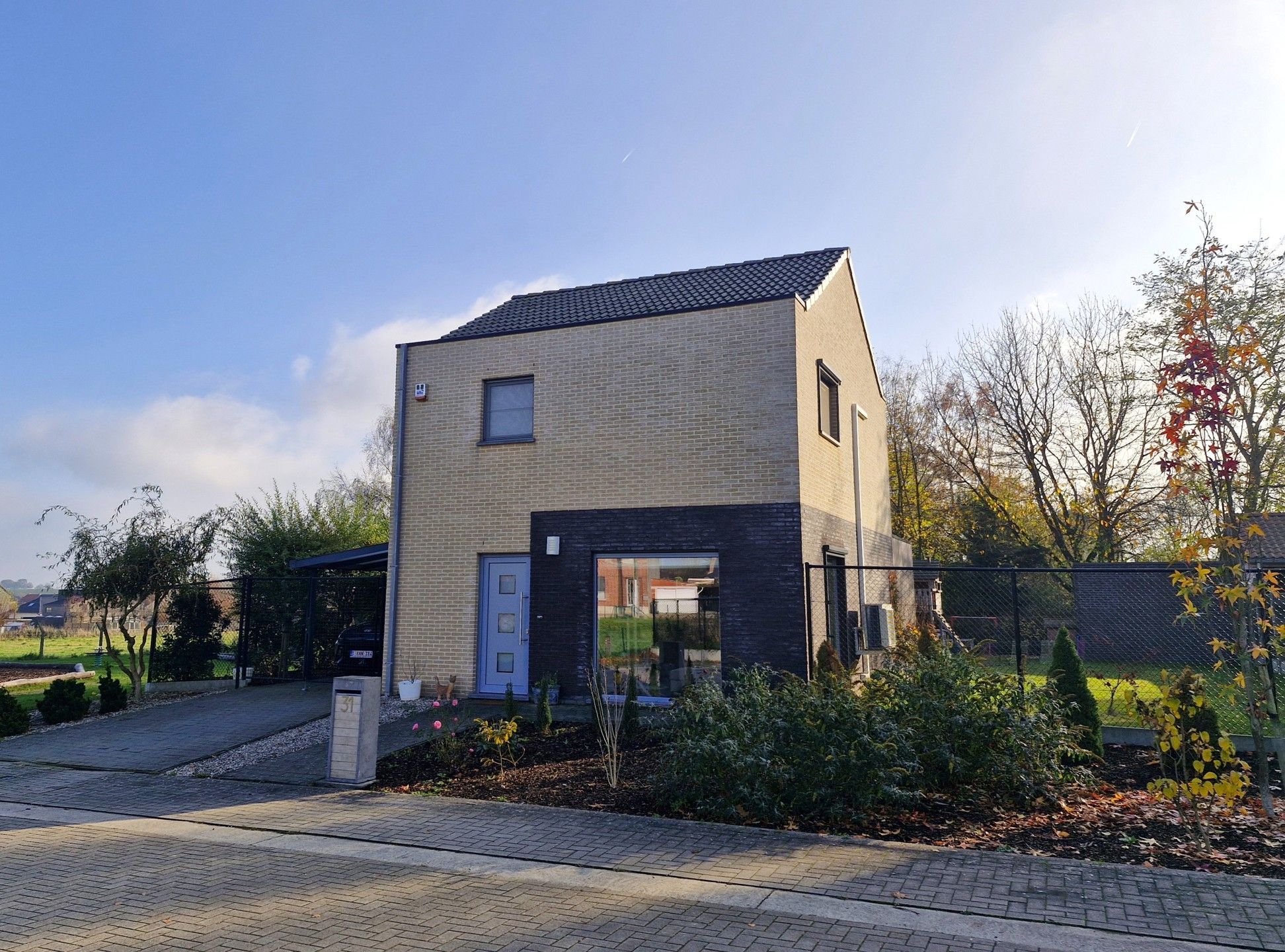 Huis te koop foto {{pictureIndex}}