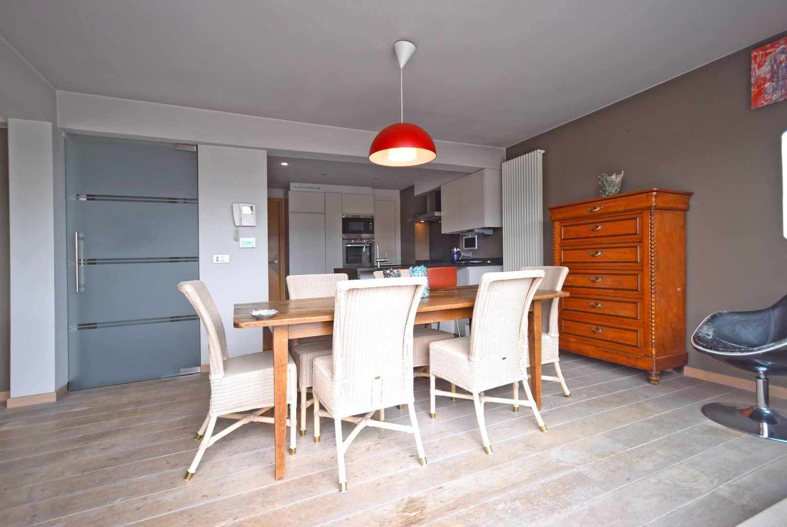 Ruim dakappartement in hartje Roeselare, nabij station foto 13