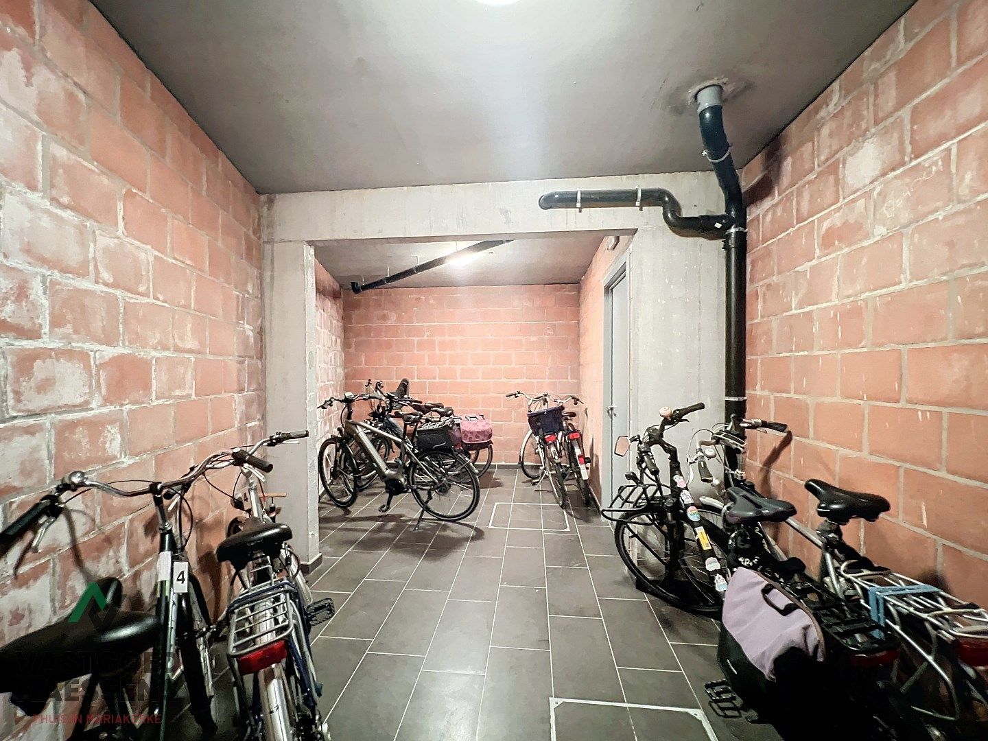 SCHITTEREND 1 SLPK APP VLAKBIJ ZEEDIJK  foto 13
