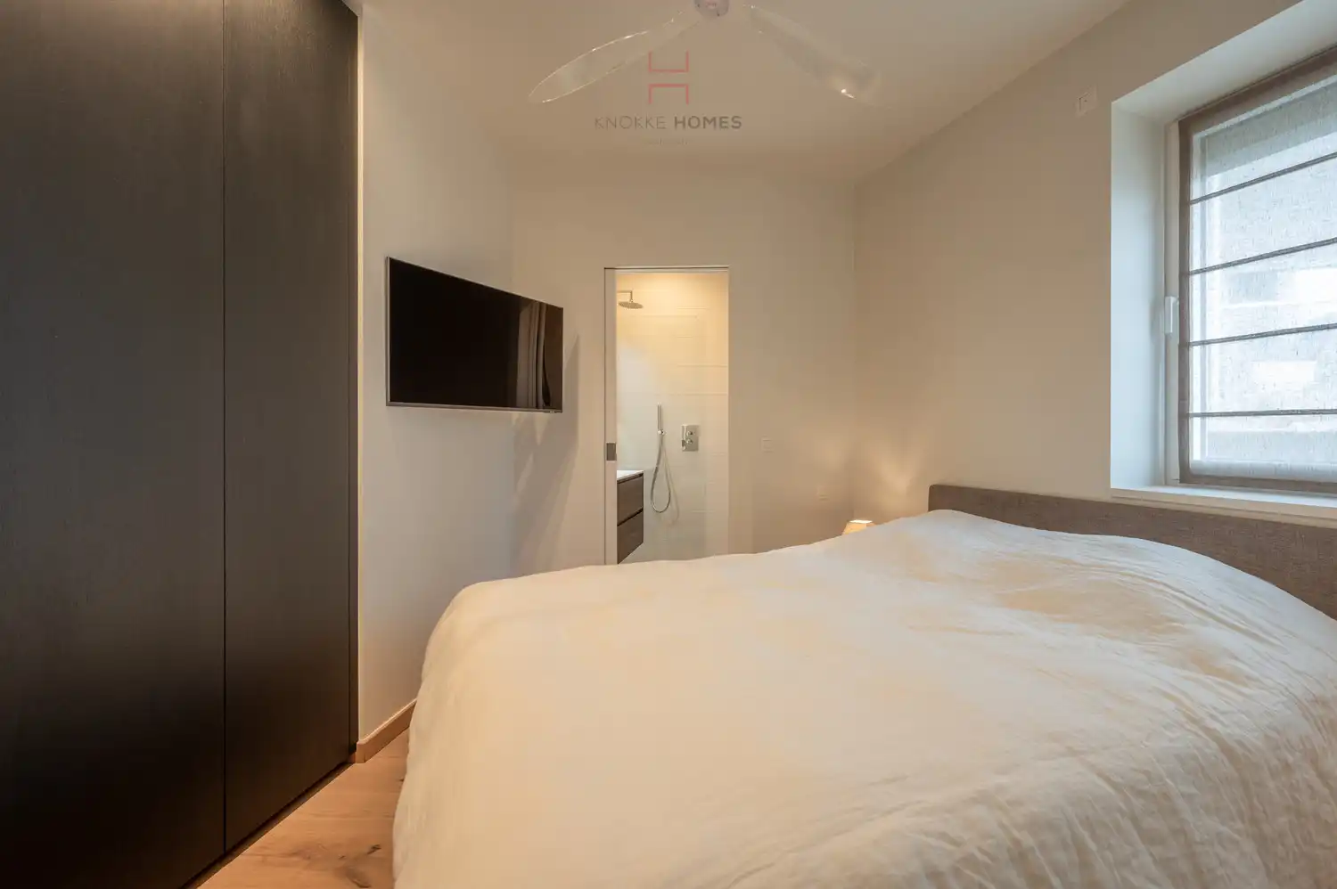 Stijlvol en instapklaar appartement  op toplocatie, dichtbij van strand te Duinbergen. foto 12