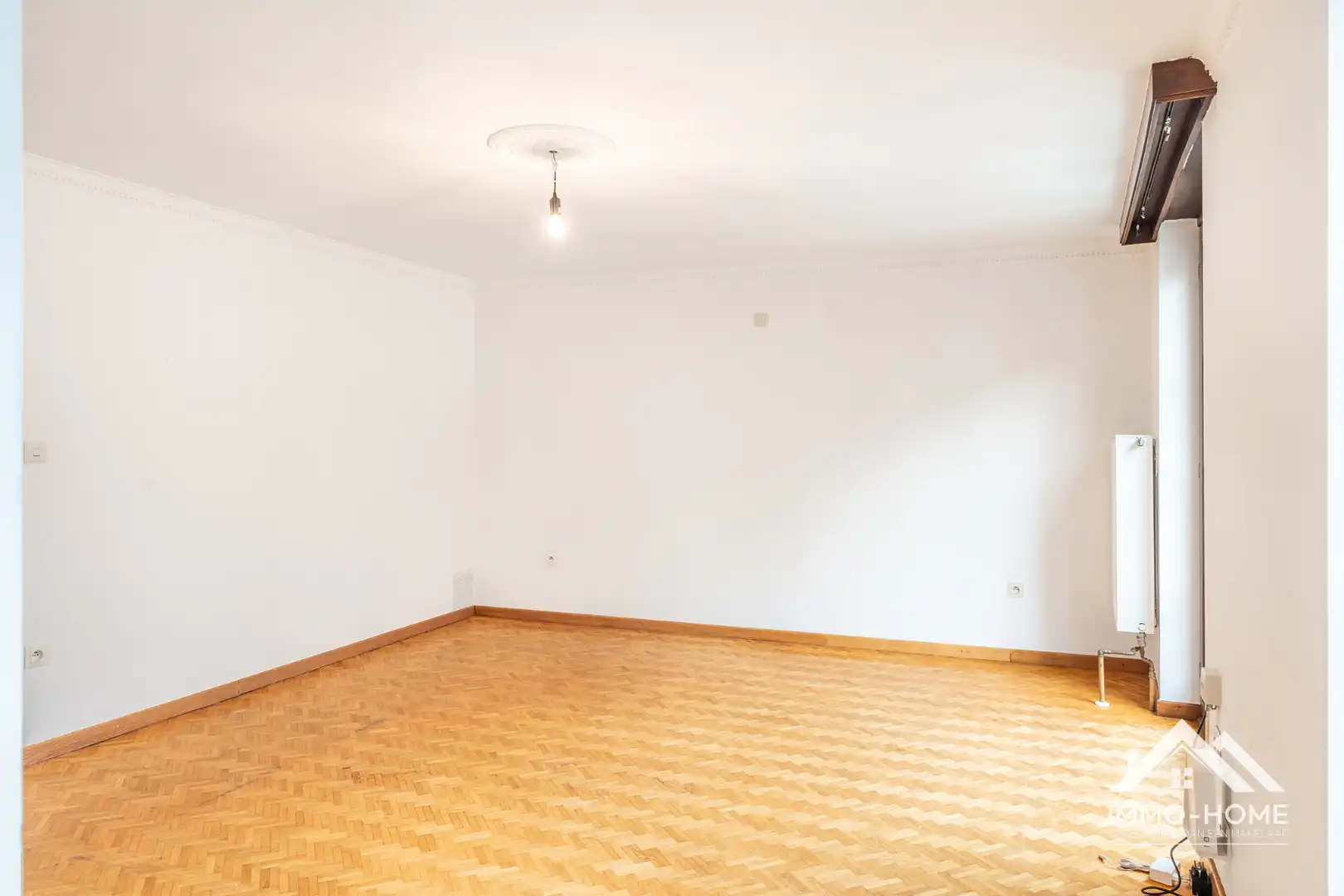 Karaktervol opbrengsteigendom in hartje Lokeren met studio en duplex appartement! foto 16