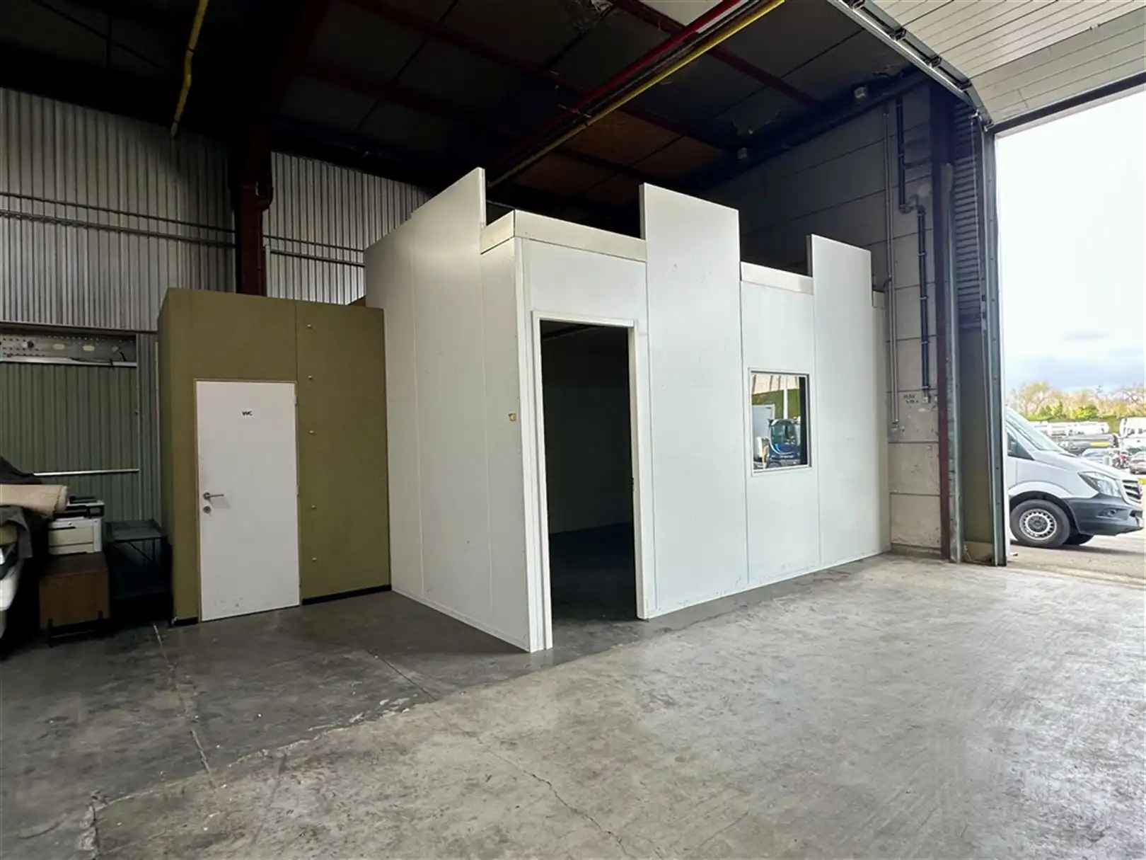 Magazijnruimtes nabij Westerring te Oudenaarde foto 5