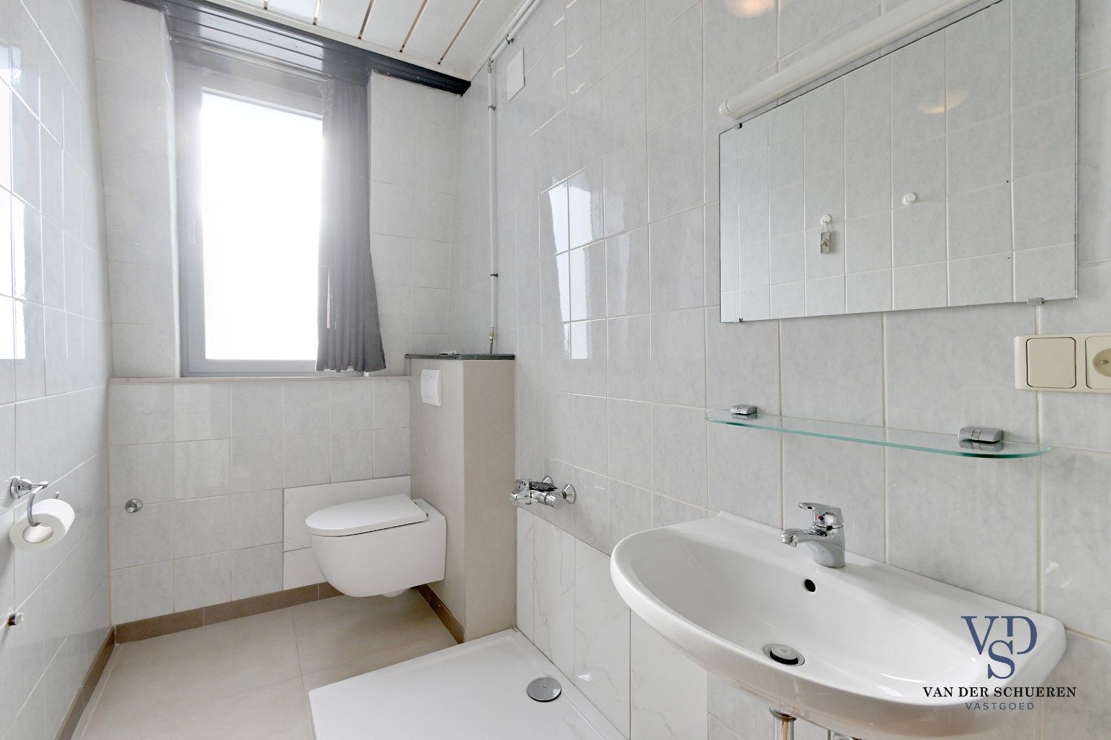 Volledig gerenoveerde woning in Gentbrugge foto 15