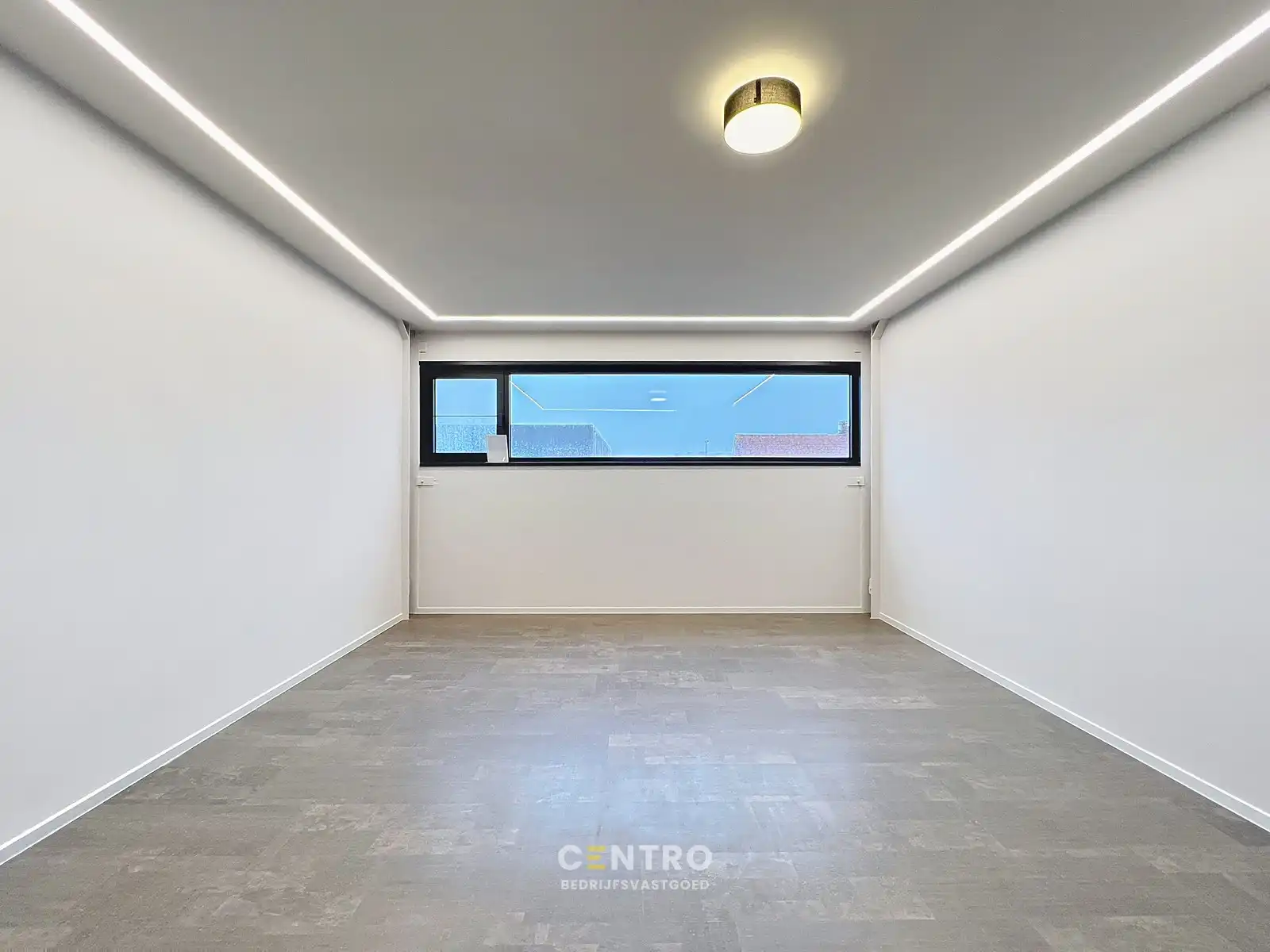 INSTAPKLARE kantoorruimte met gemeenschappelijke faciliteiten (receptie, wachtzaal, parking,...) aan SCHIERVELDE! foto 9