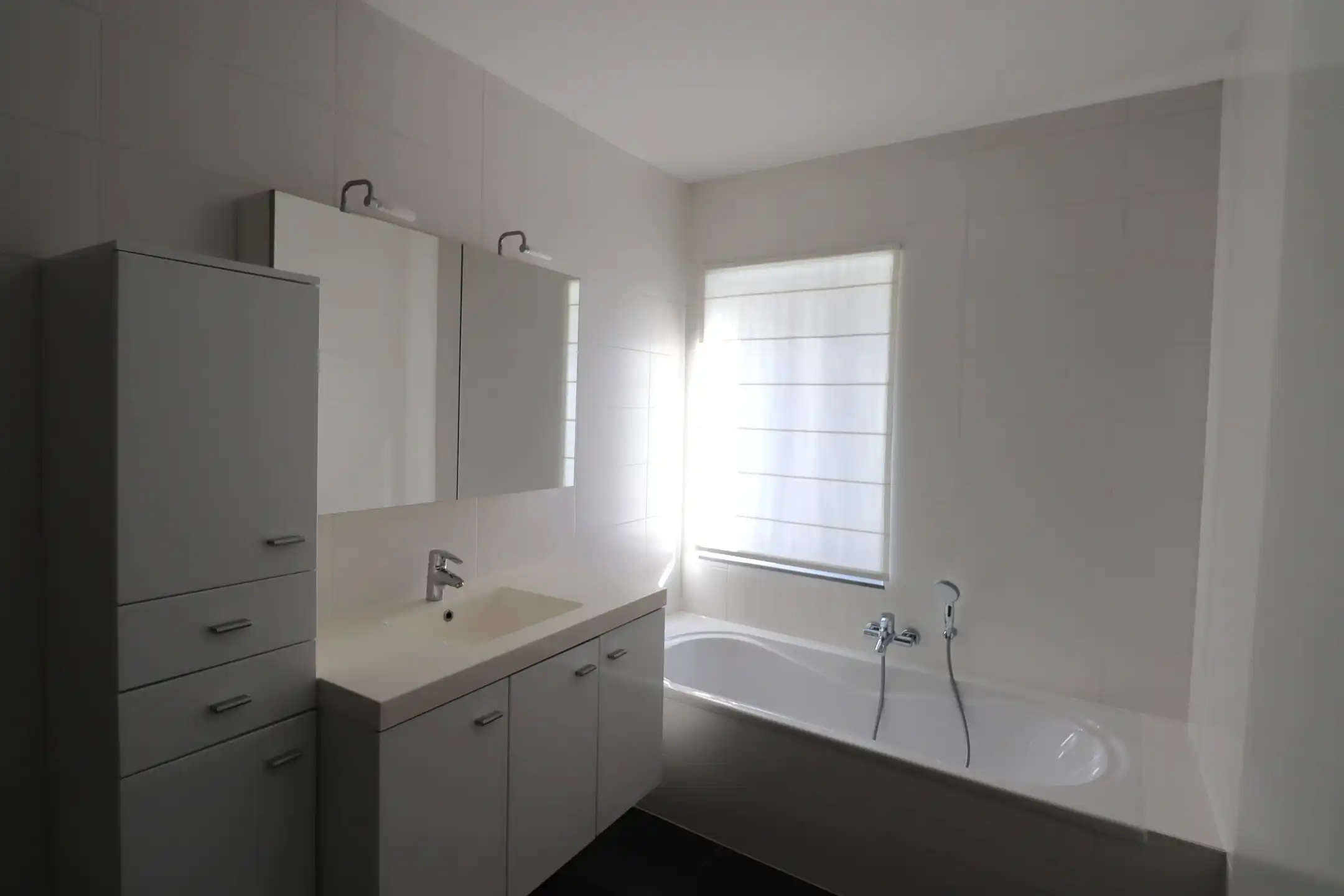 lichtrijk 2-slaapkamer appartement centrum Bornem foto 7