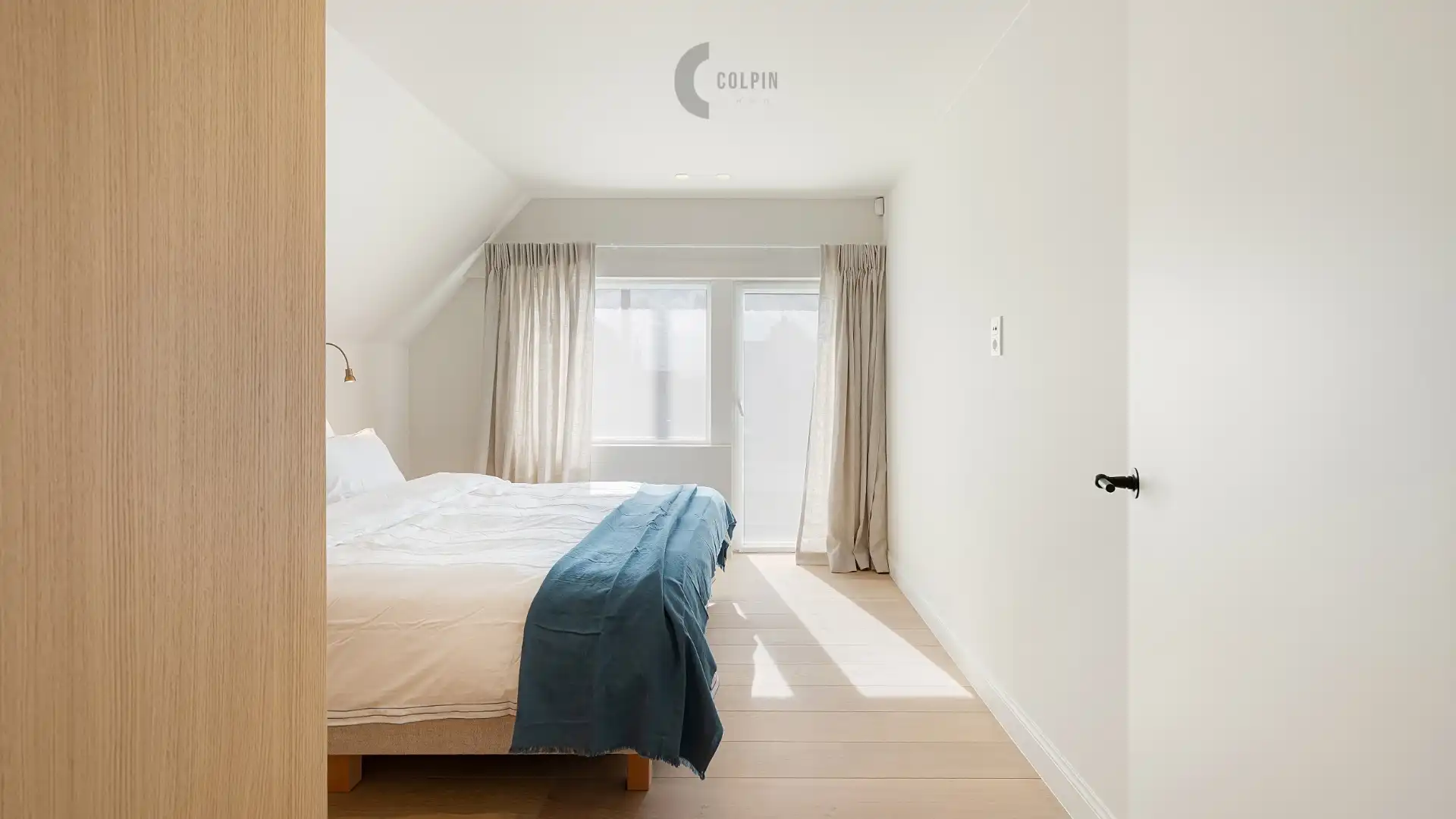 Exclusieve gerenoveerde koppelvilla op toplocatie in Duinbergen ! foto 18