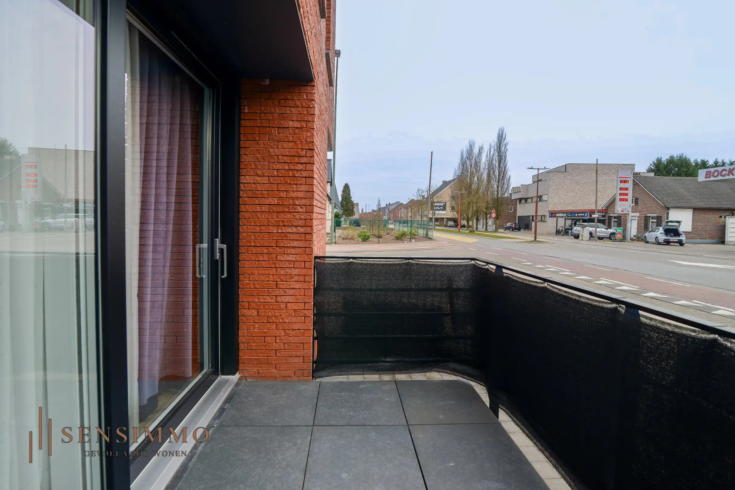 Energiezuinig gelijkvloersappartement met 1 slaapkamer + terras + autostaanplaats foto 11