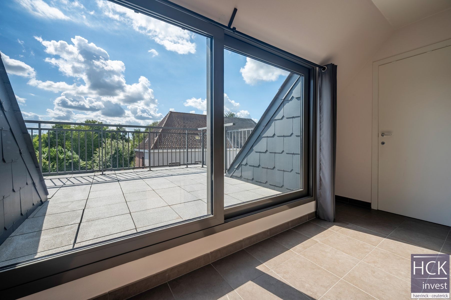 KRUISHOUTEM - Instapklaar & ruim duplex APP. in hartje Kruishoutem foto 15
