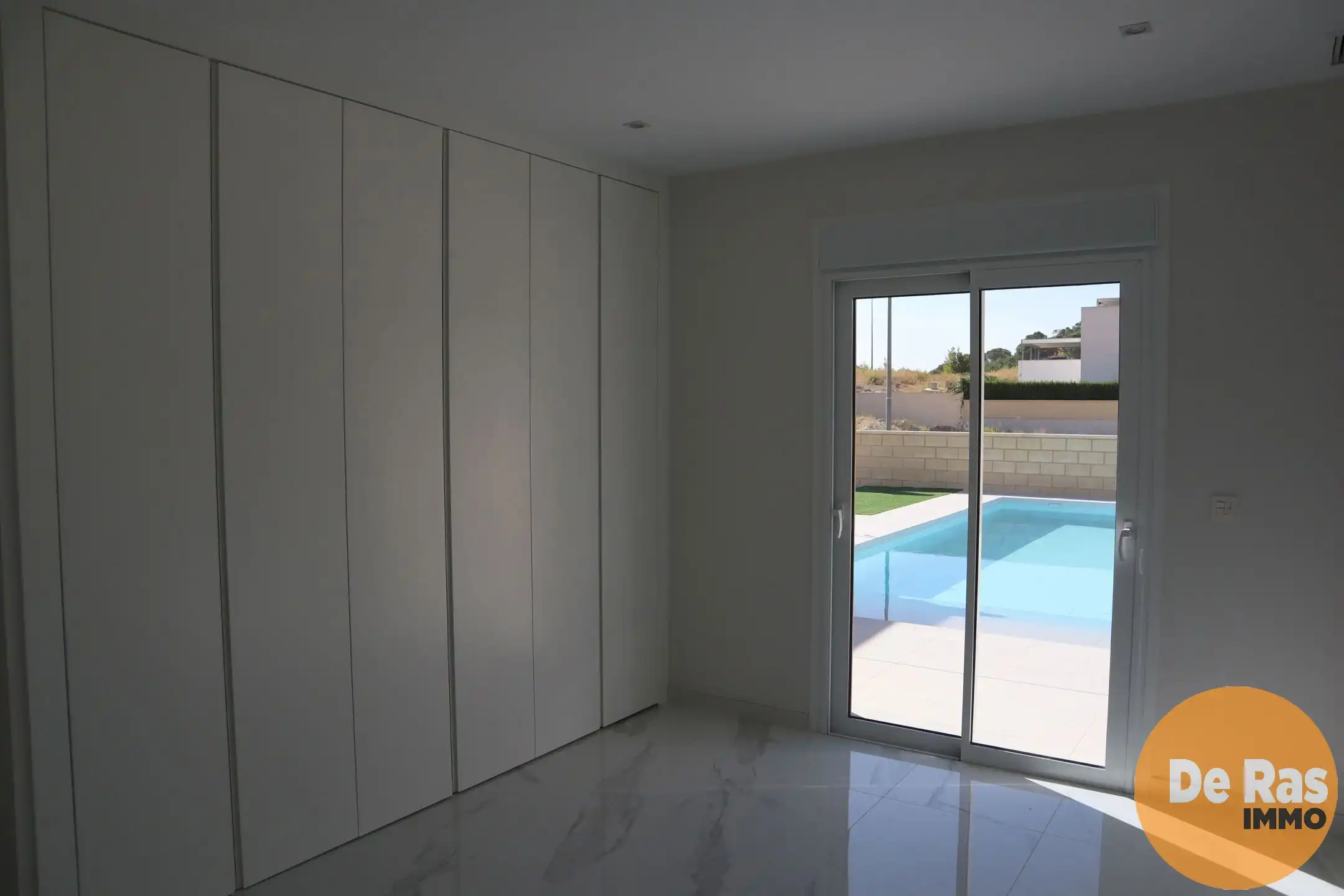 SPANJE- Rustig gelegen villa met zicht op de bergen foto 7