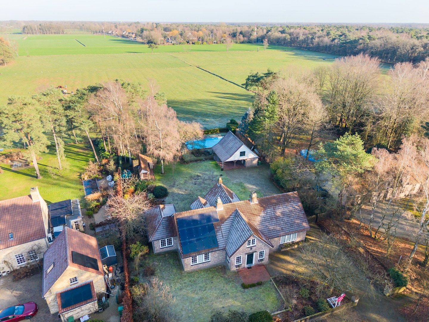 Villa met vergezicht en zwembad in Brasschaat foto 35