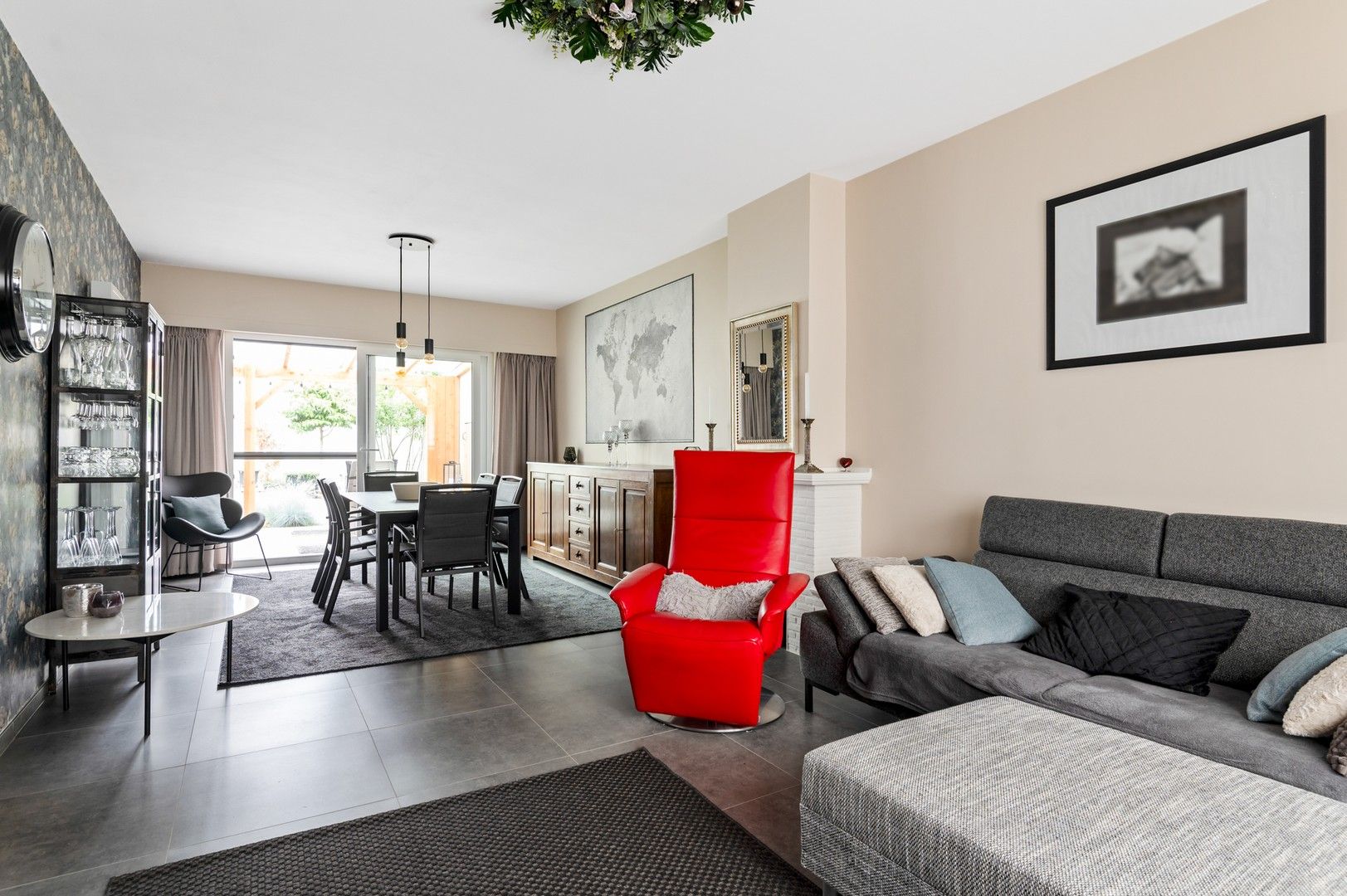 Gerenoveerde woning met zalige tuin in de woonwijk Vriesdonk foto 15