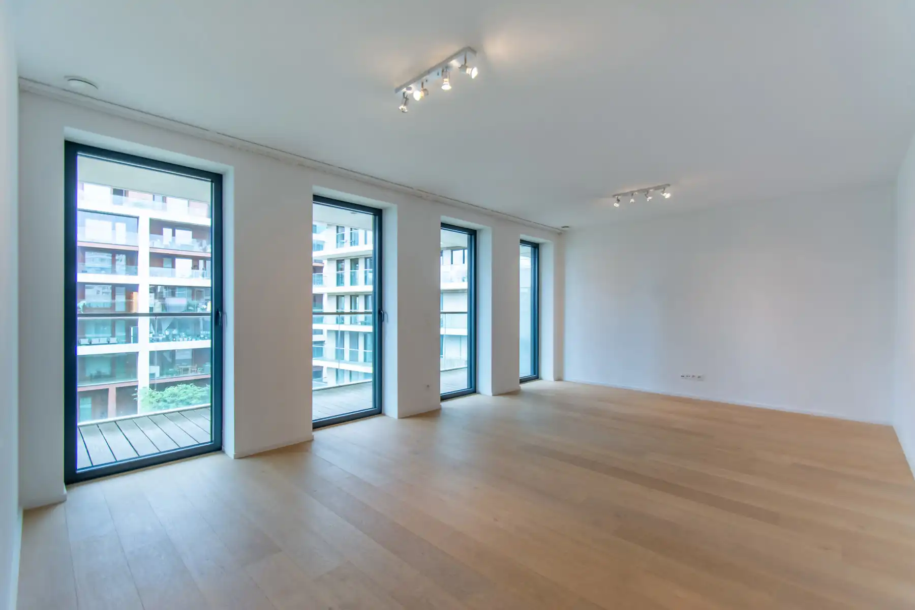 Twee-slaapkamerappartement met riant terras foto {{pictureIndex}}