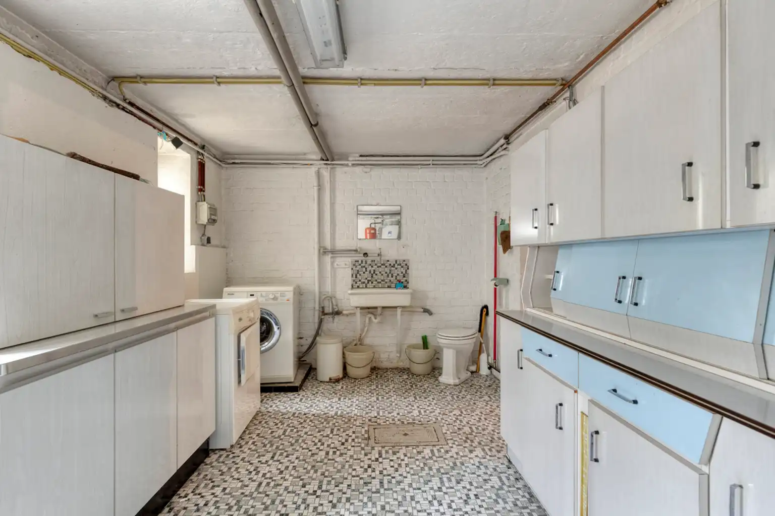 Bel-étagewoning met garage foto 19