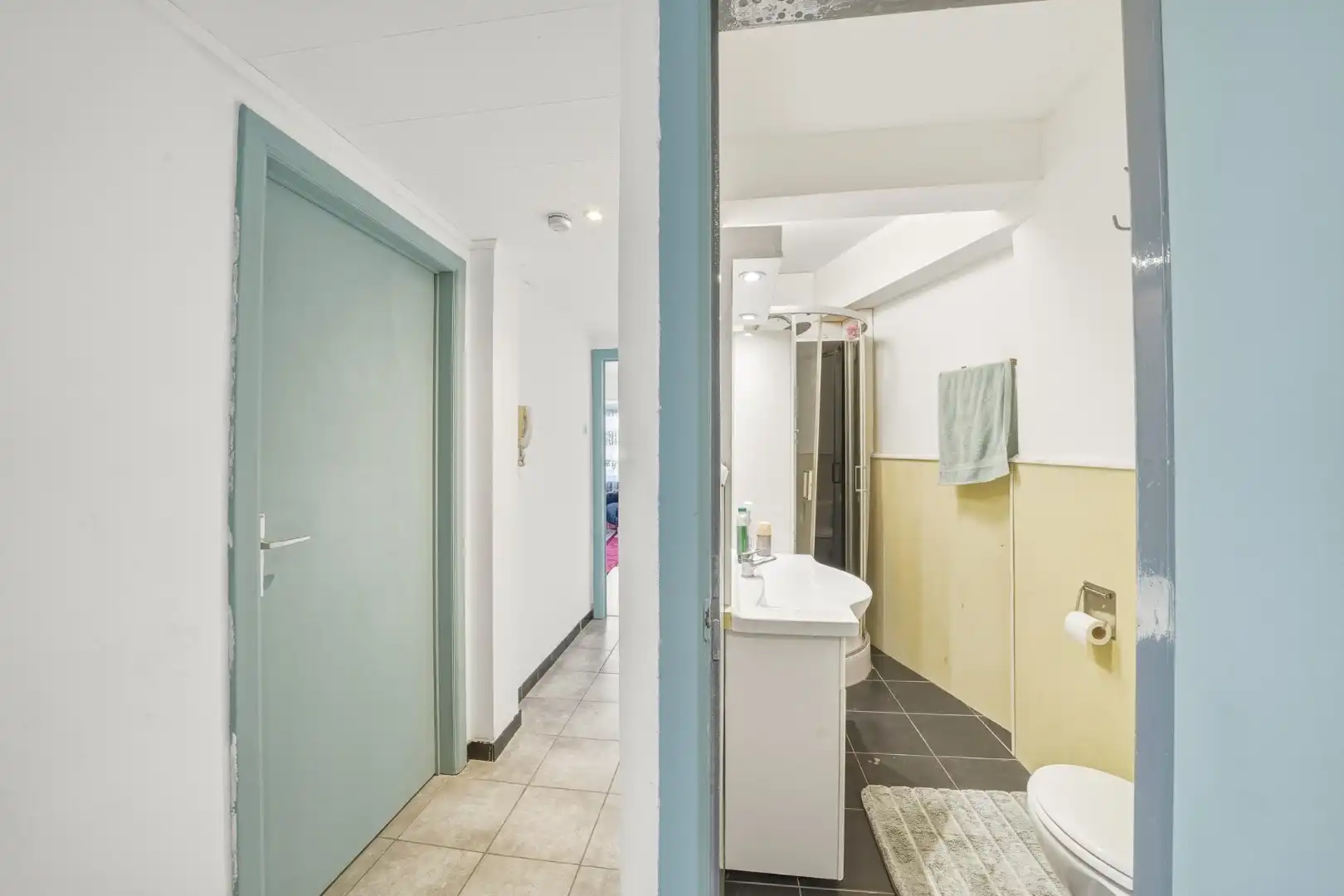 Opbrengsteigendom met 4 (vergunde) appartementen en garage te Bredene - Rendement 6,12% foto 6