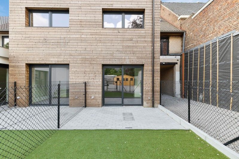 Volledig gerenoveerde woning met 3 slaapkamers, tuin, terras en parkeerplaats TE KOOP in Beveren-Leie! foto 25