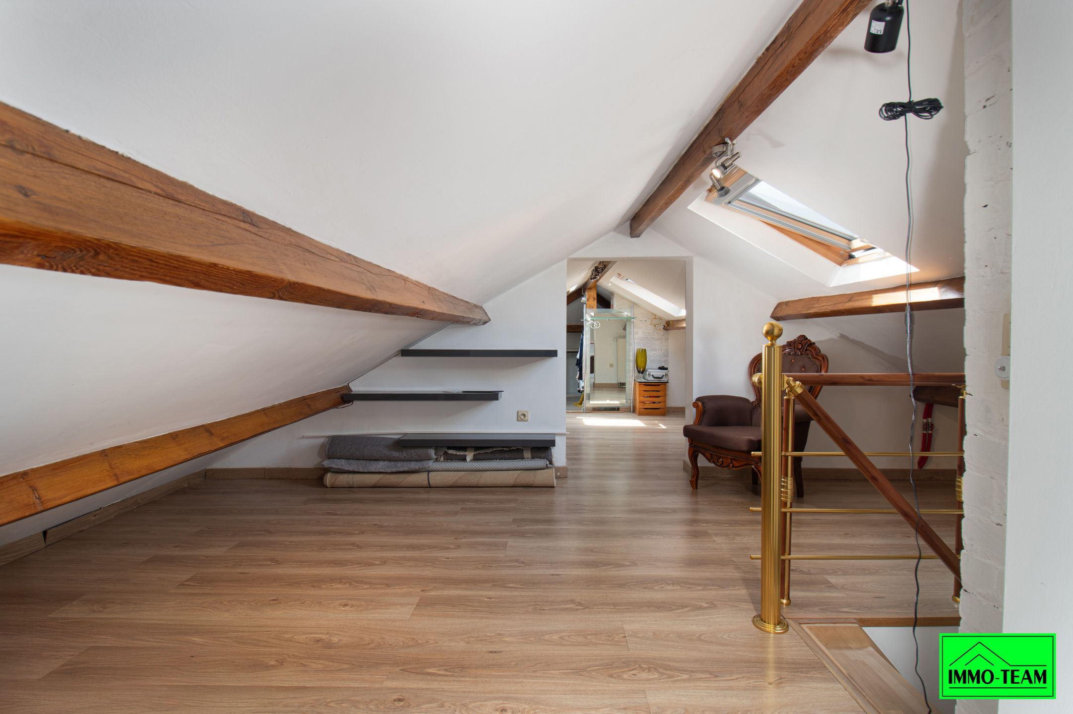 Instapklare bungalow met 5 slaapkamers foto 14